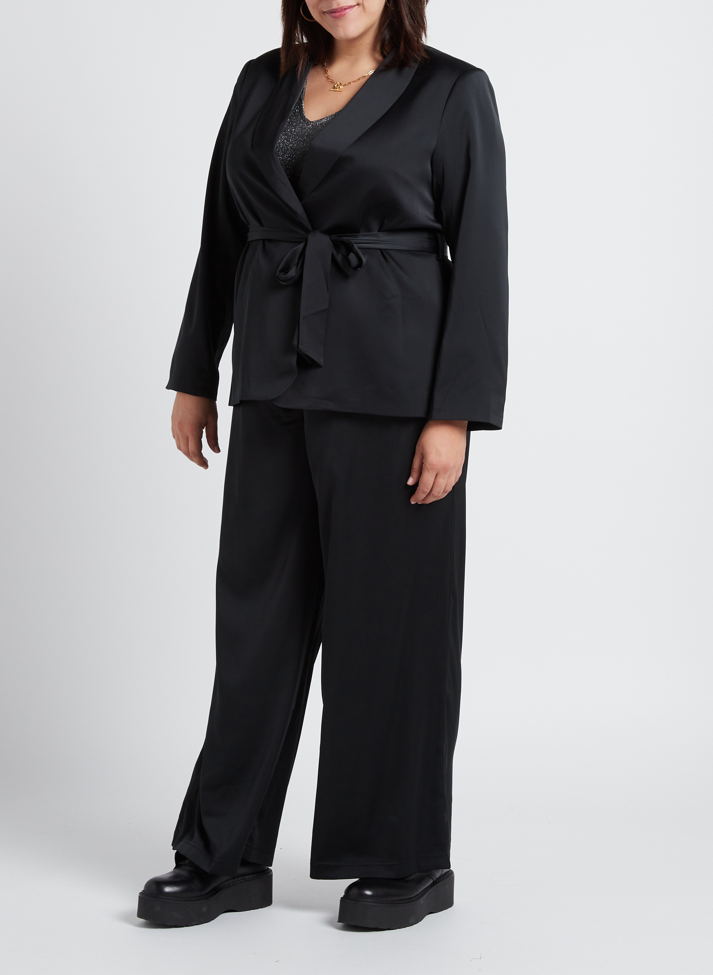 Satijnachtig jasje met reverskraag EVOKED Zwart