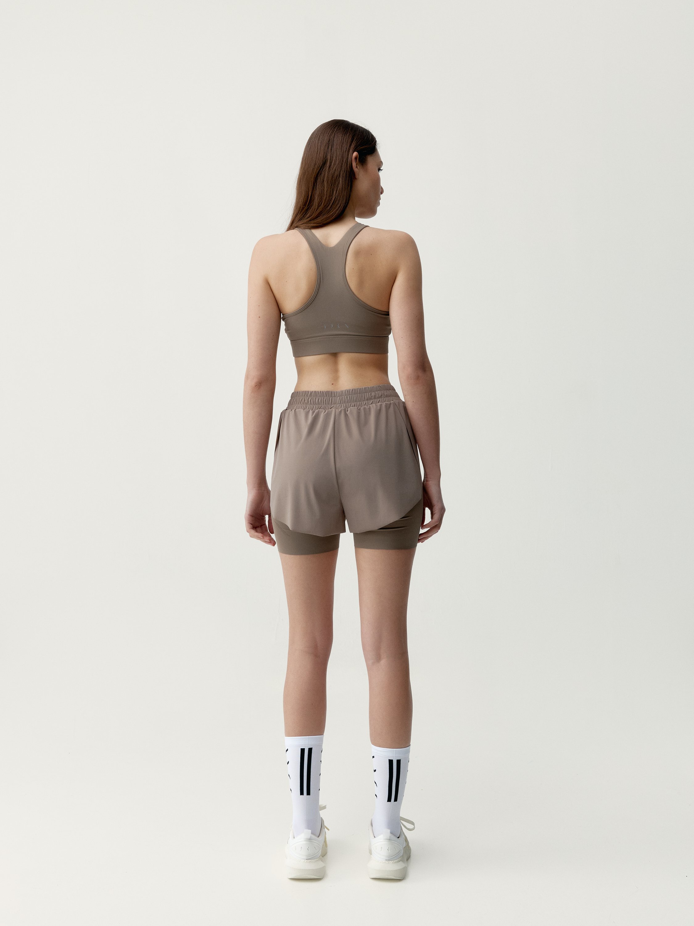 High support sports bra BORN Brown