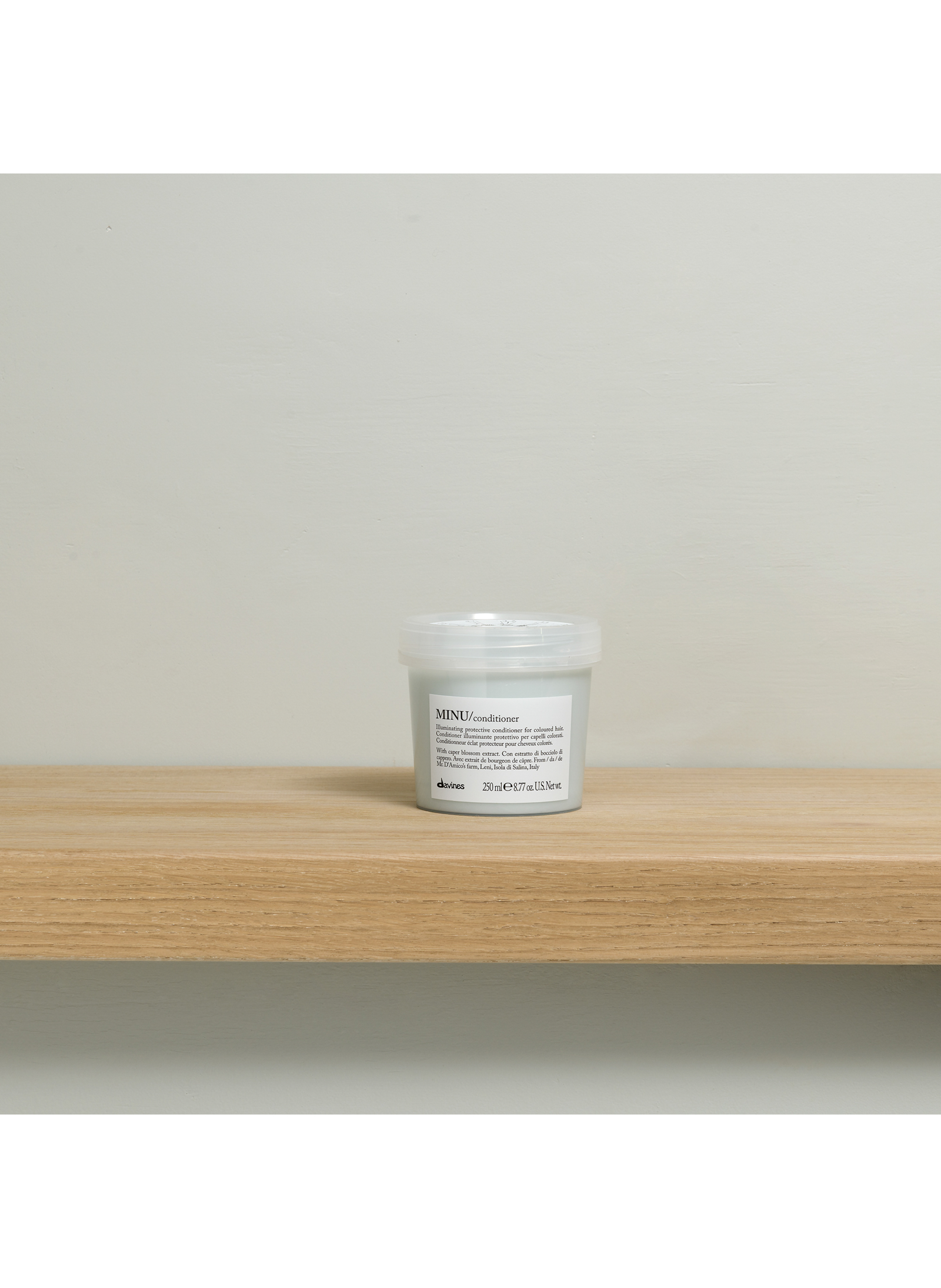 MINU Illuminating and Protective Conditioner for Colored Hair DAVINES No color