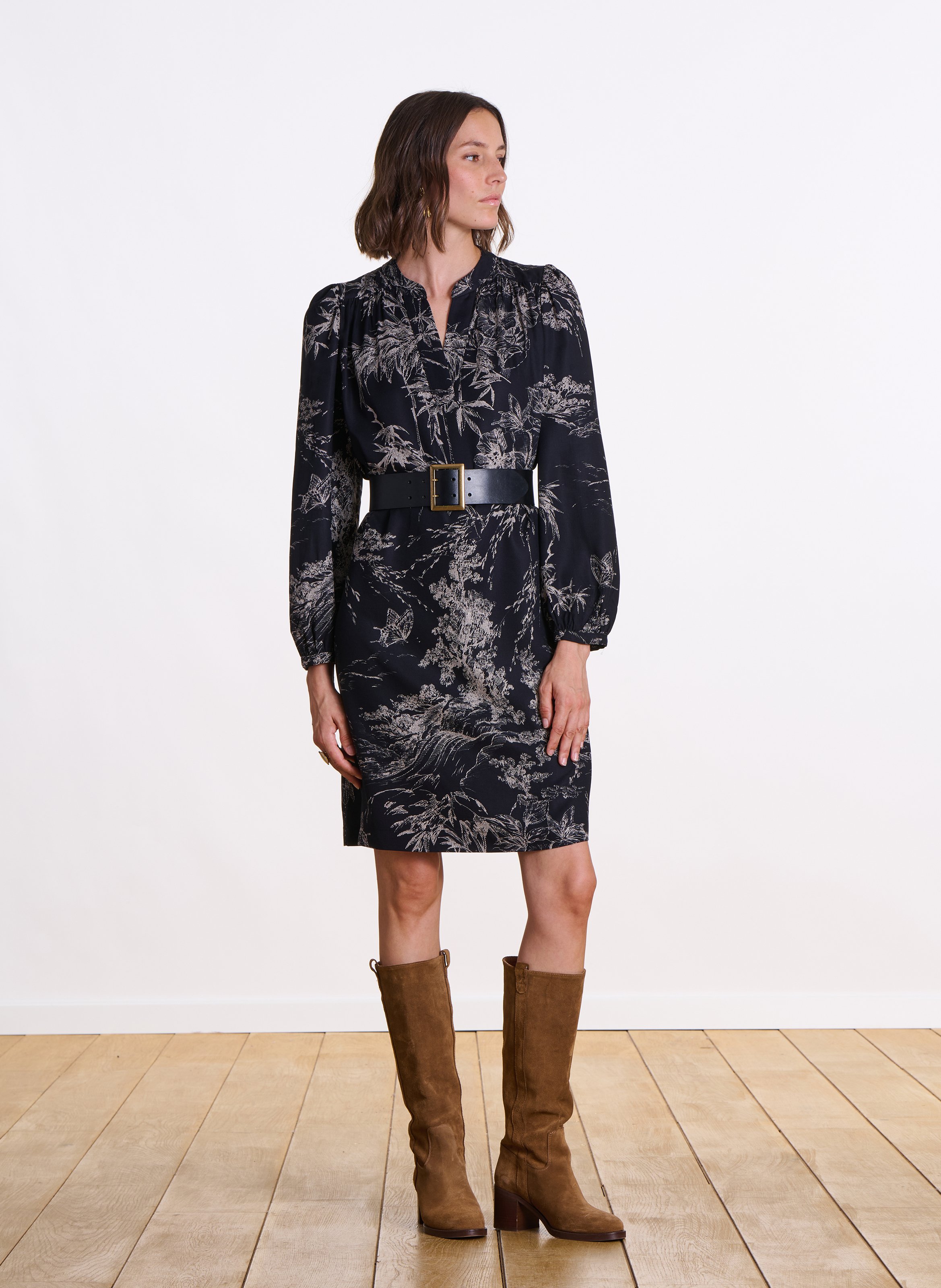 Robe midi col tunisien à imprimé végétal LA FEE MARABOUTEE Noir