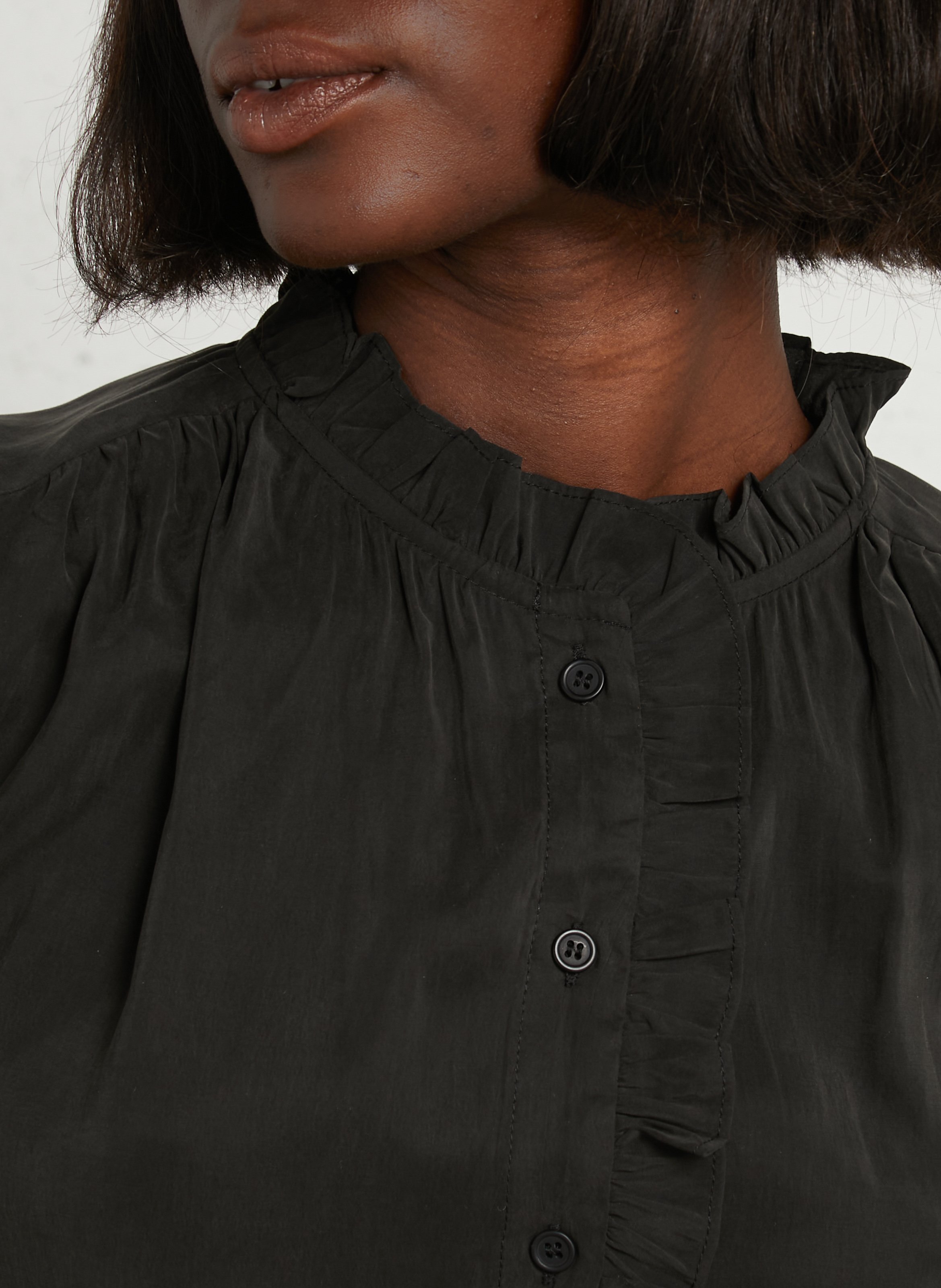 Chemise col rond à volant SEE U SOON Noir