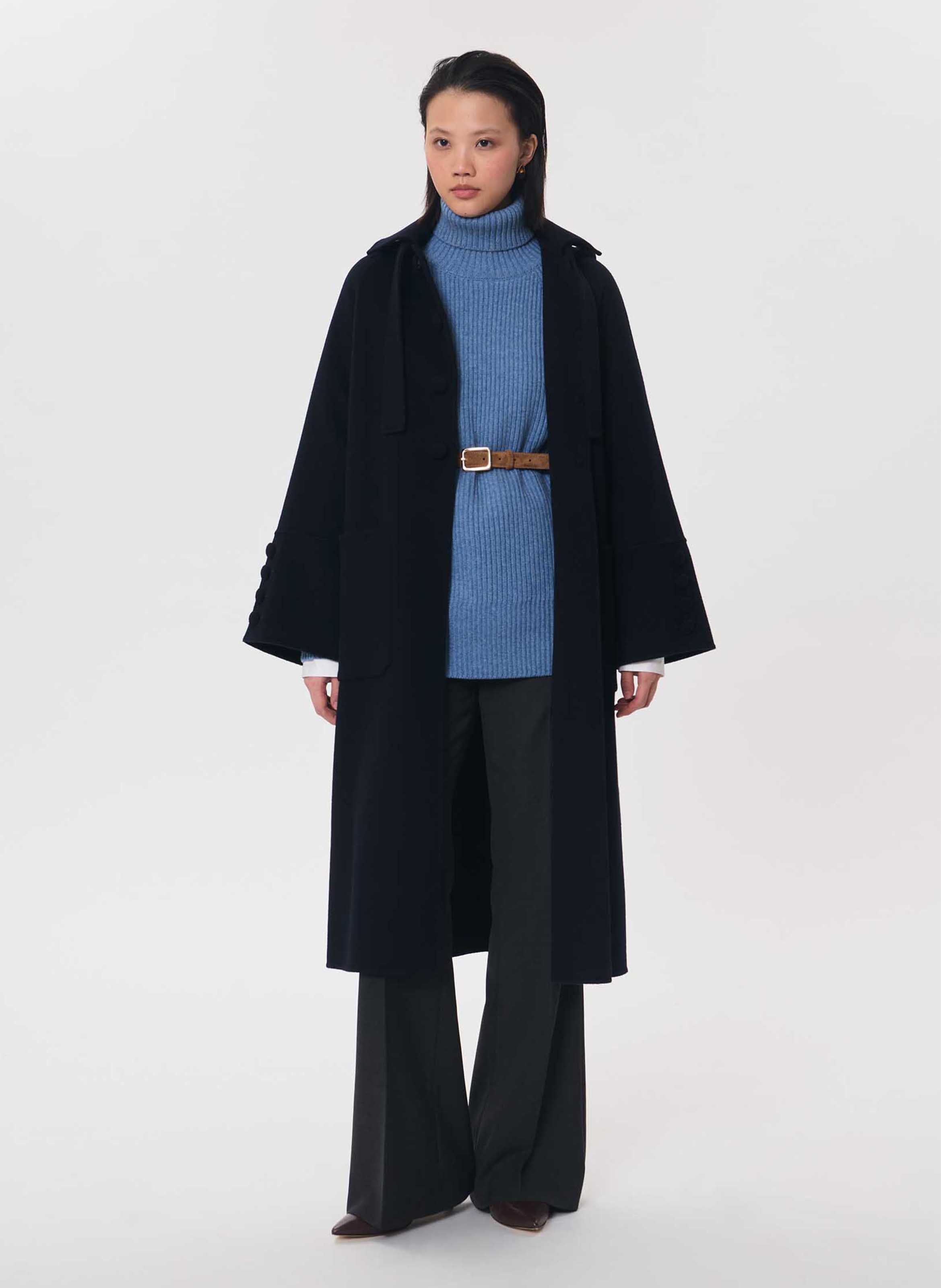 Weiter Rollkragenpullover aus Wollmix TARA JARMON Blau