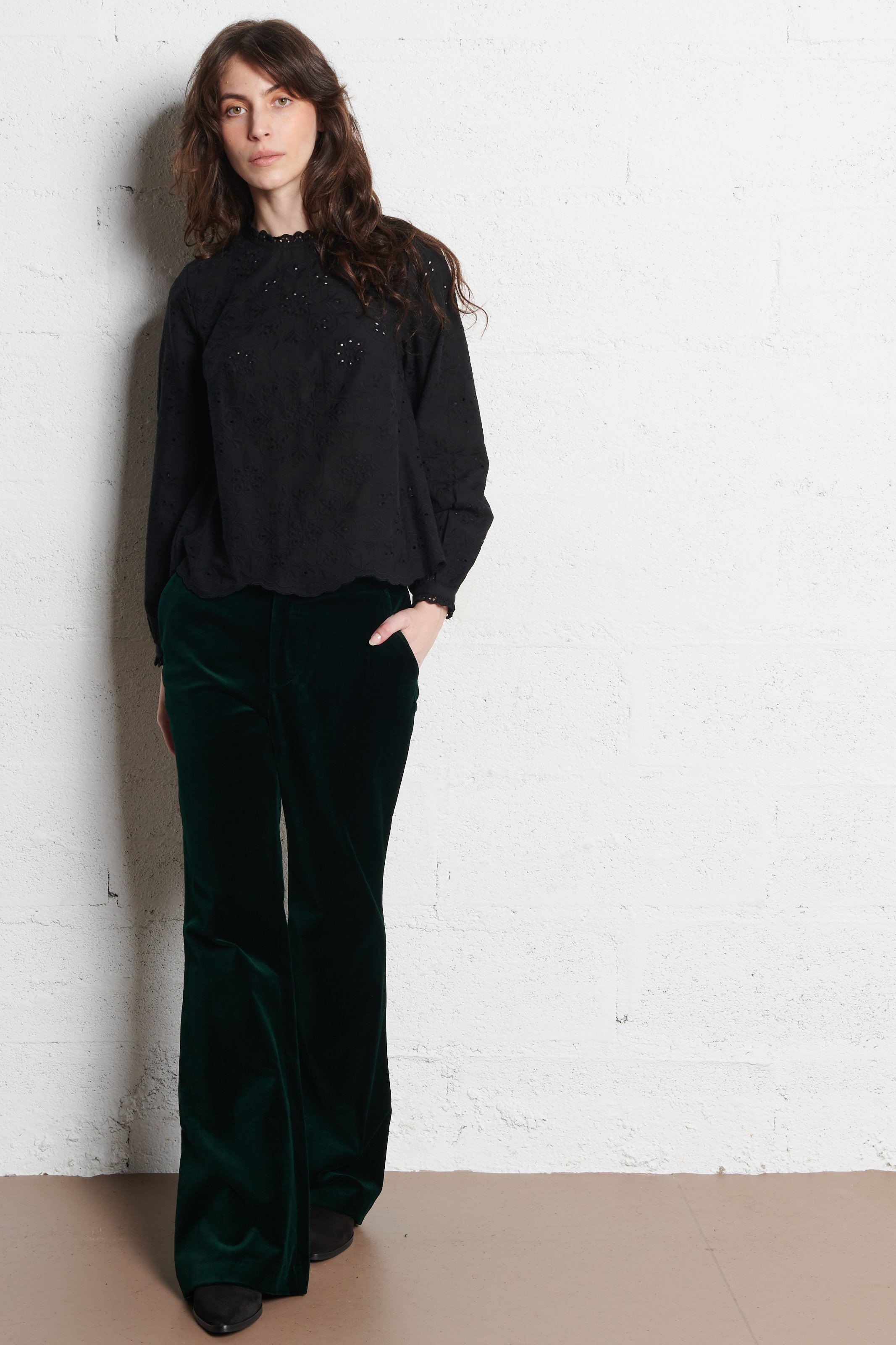 Blouse oversize col rond en coton brodé SUD EXPRESS Noir