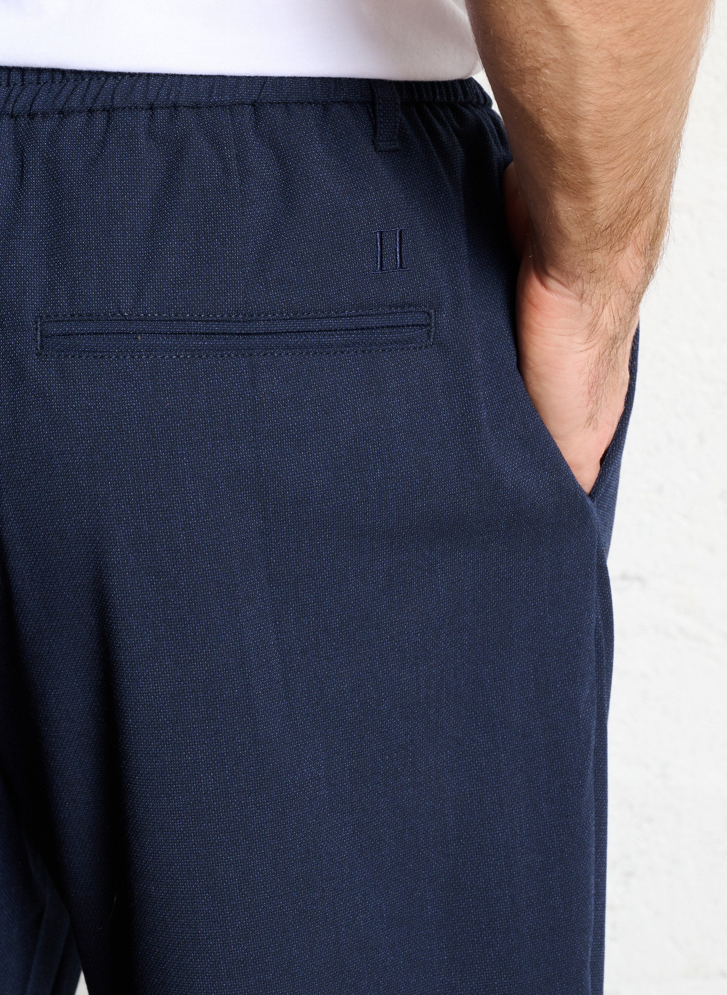 Carrot trousers LES DEUX Blue