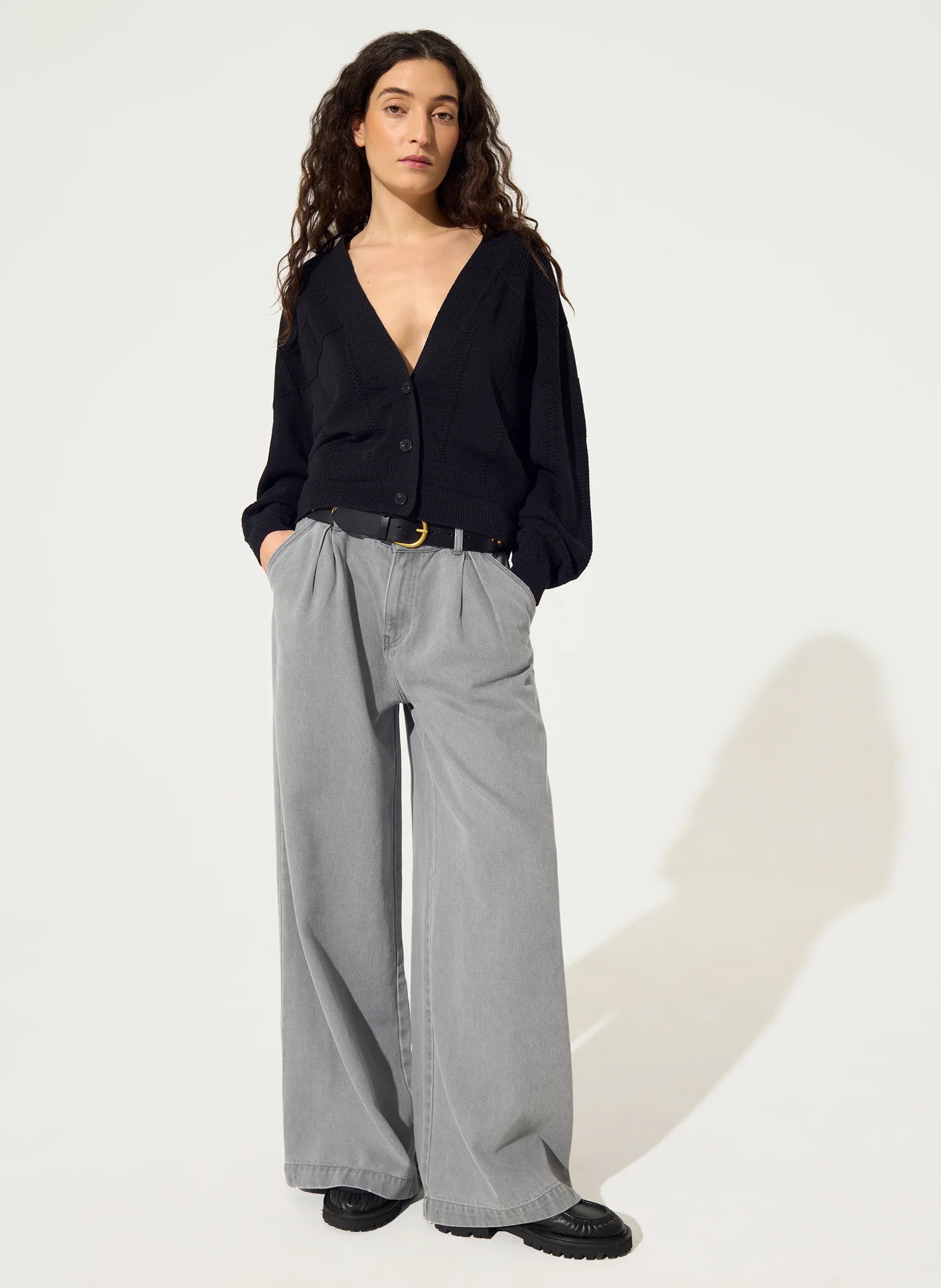 Gilet col V boutonné en maille unie COTELAC Noir