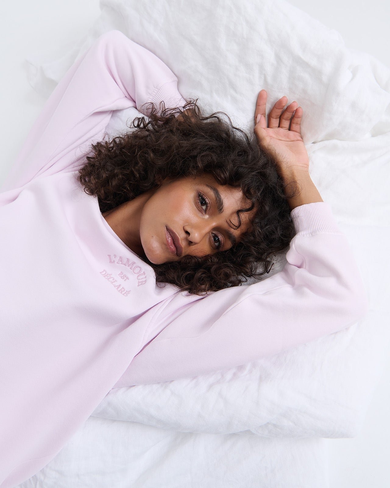 Love is declared embroidered sweatshirt EMOI EMOI Pink