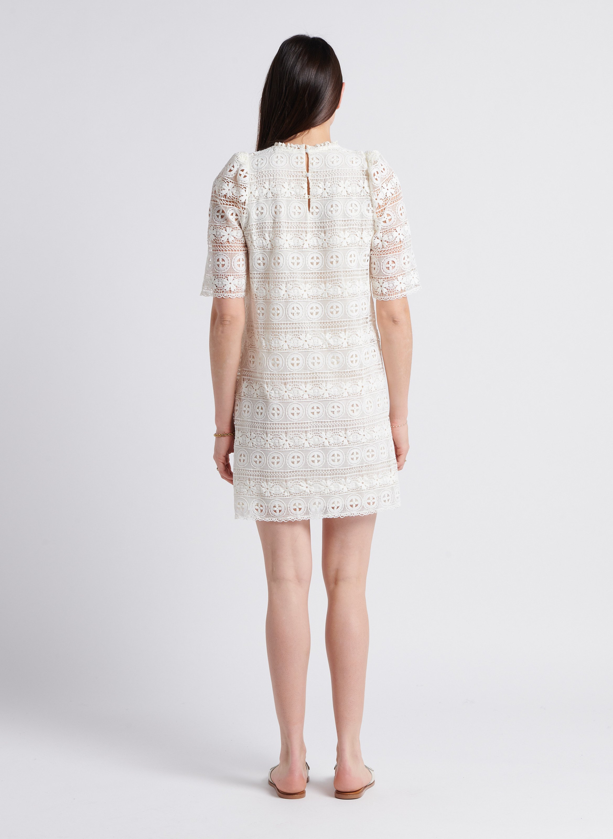 Korte, rechte jurk met ronde hals LA PETITE ETOILE Wit