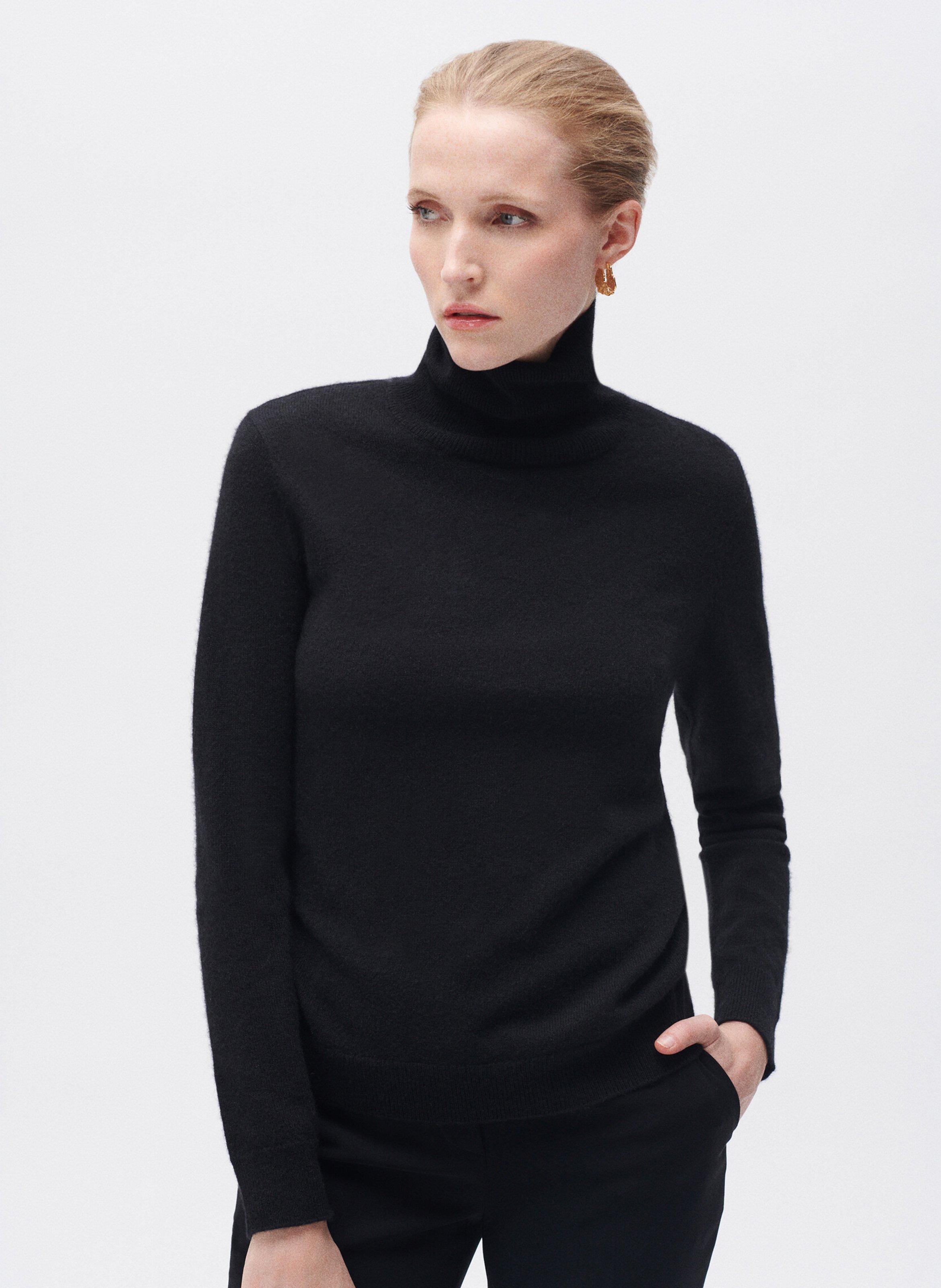 Cashmere straight-cut turtleneck sweater CAROLL Black