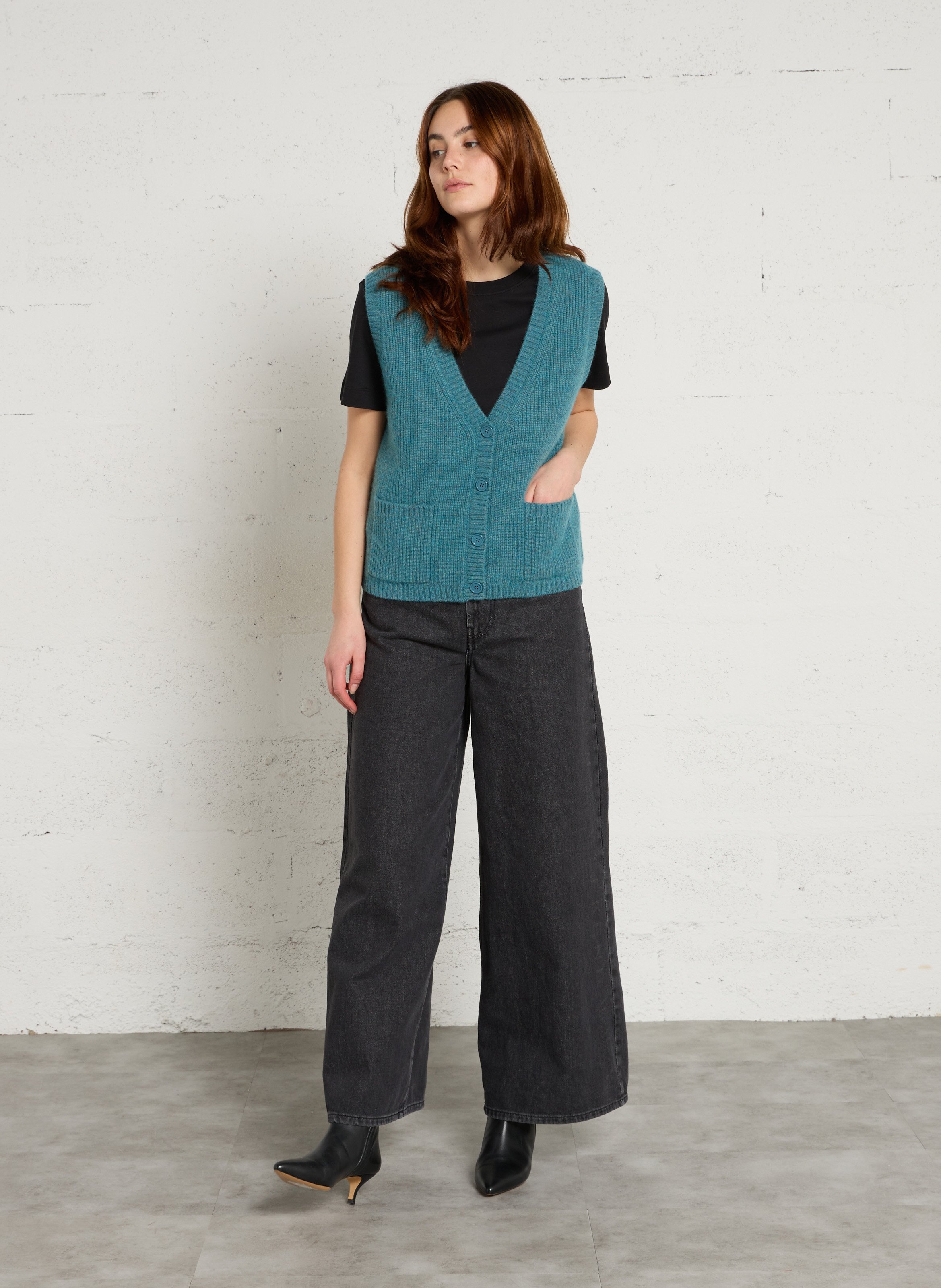 Round neck vest in wool and cashmere blend MAISON 123 Blue
