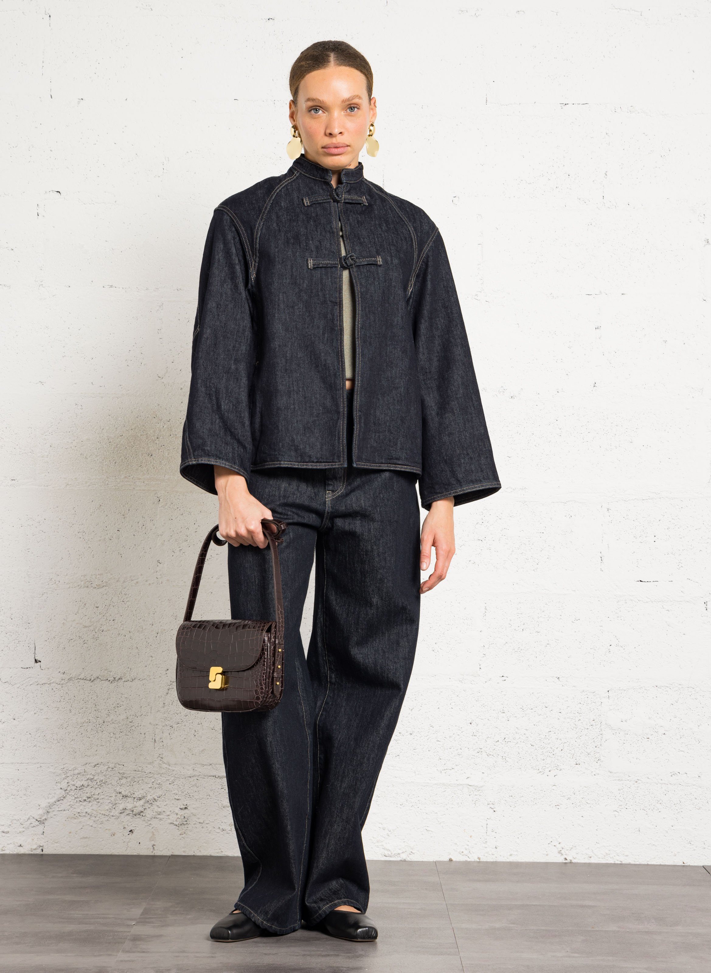 Umhängetasche aus Leder mit Kroko-Prägung SOEUR Braun