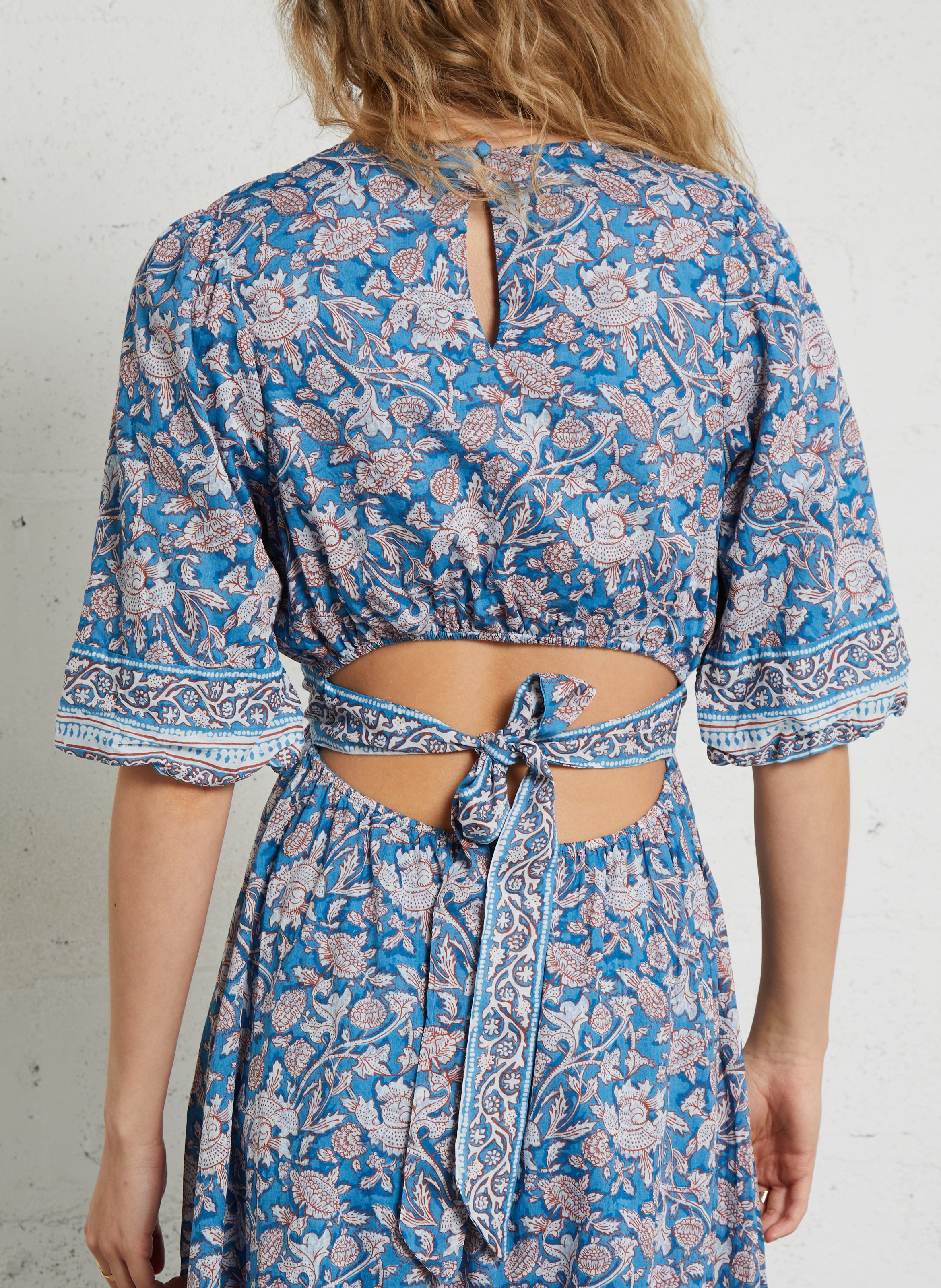 Long dress with V-neck and floral print in organic cotton. LOUISE MISHA Multicolored