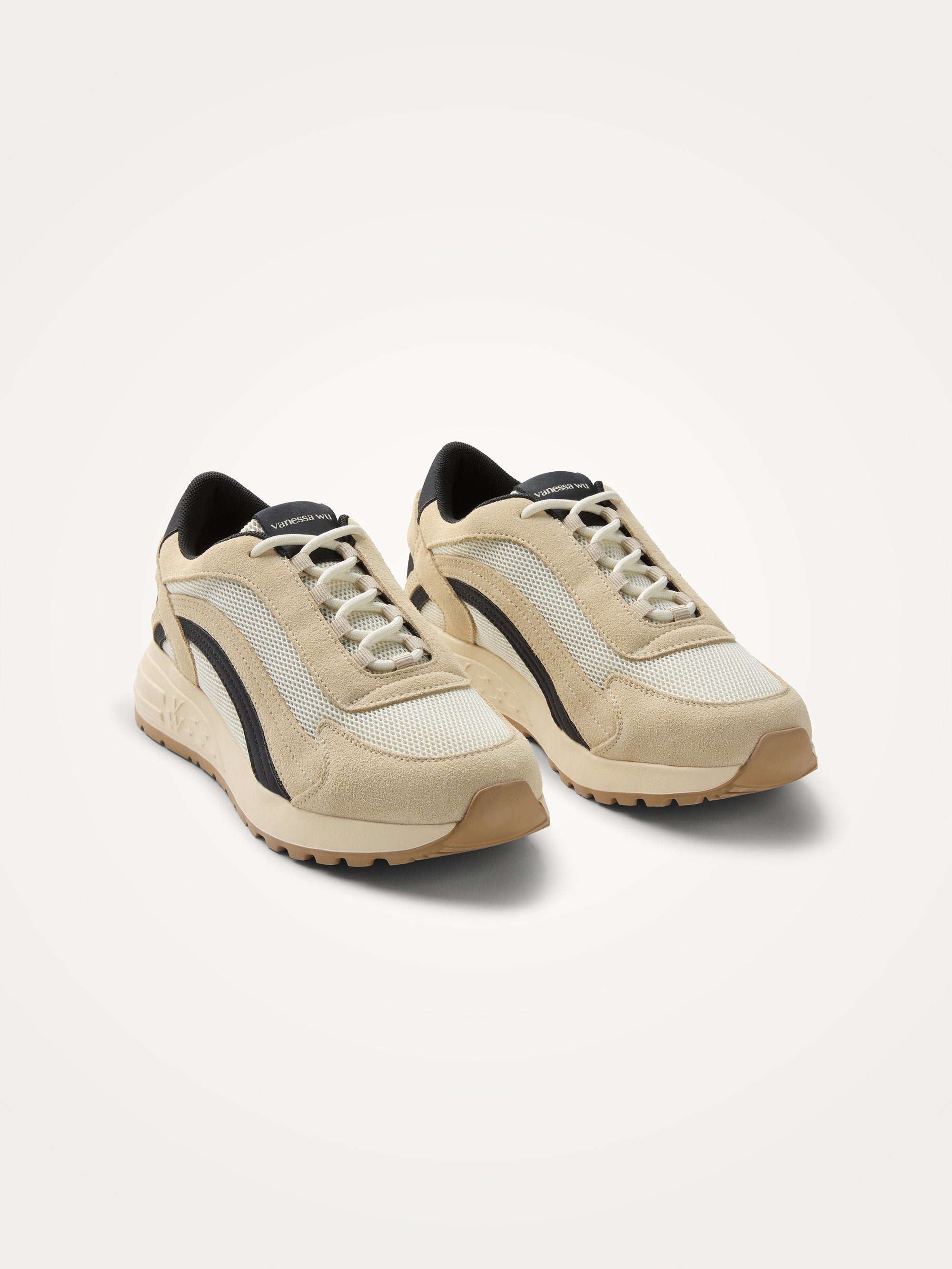 Sneakers with side panels on a sporty sole Black