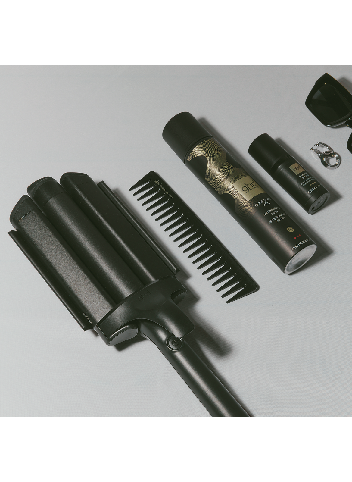 GHD CURLS GONE WILD Texturizing Spray GHD Noir