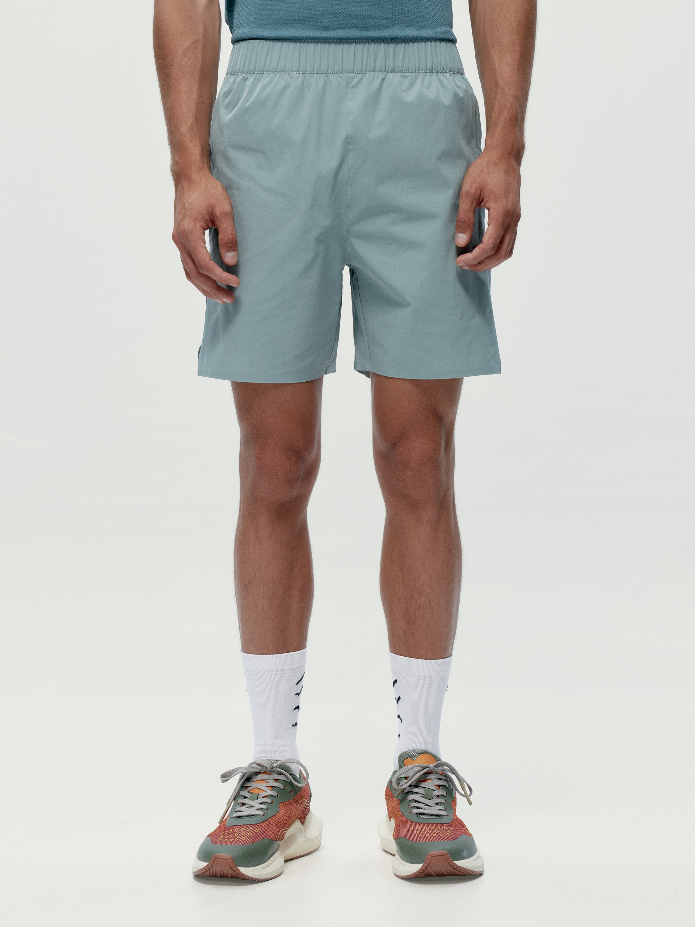 Short men's sports training BORN Green