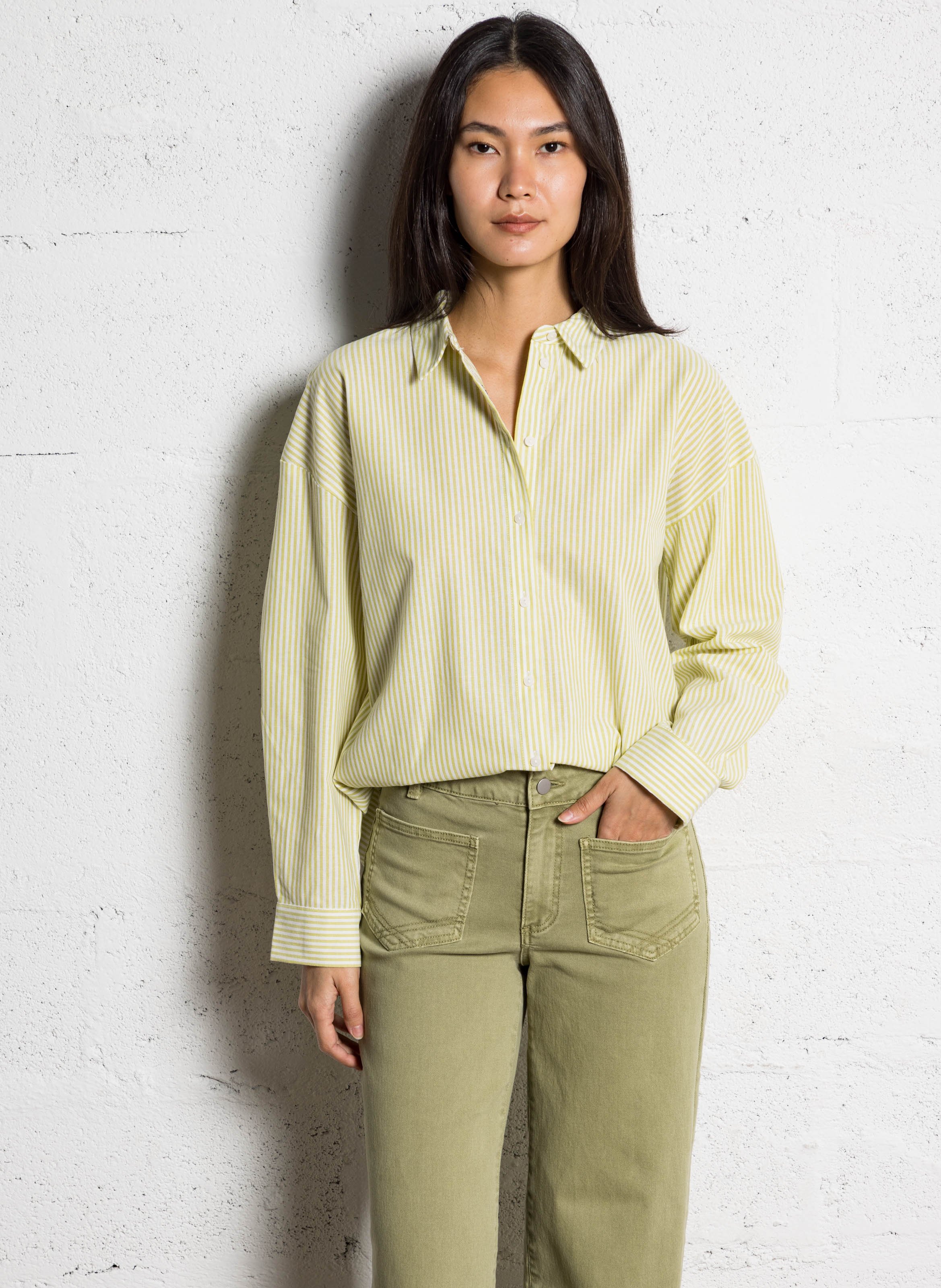 Gerade geschnittenes Hemd mit klassischem Streifenmuster aus Bio-Baumwolle VILA Beige