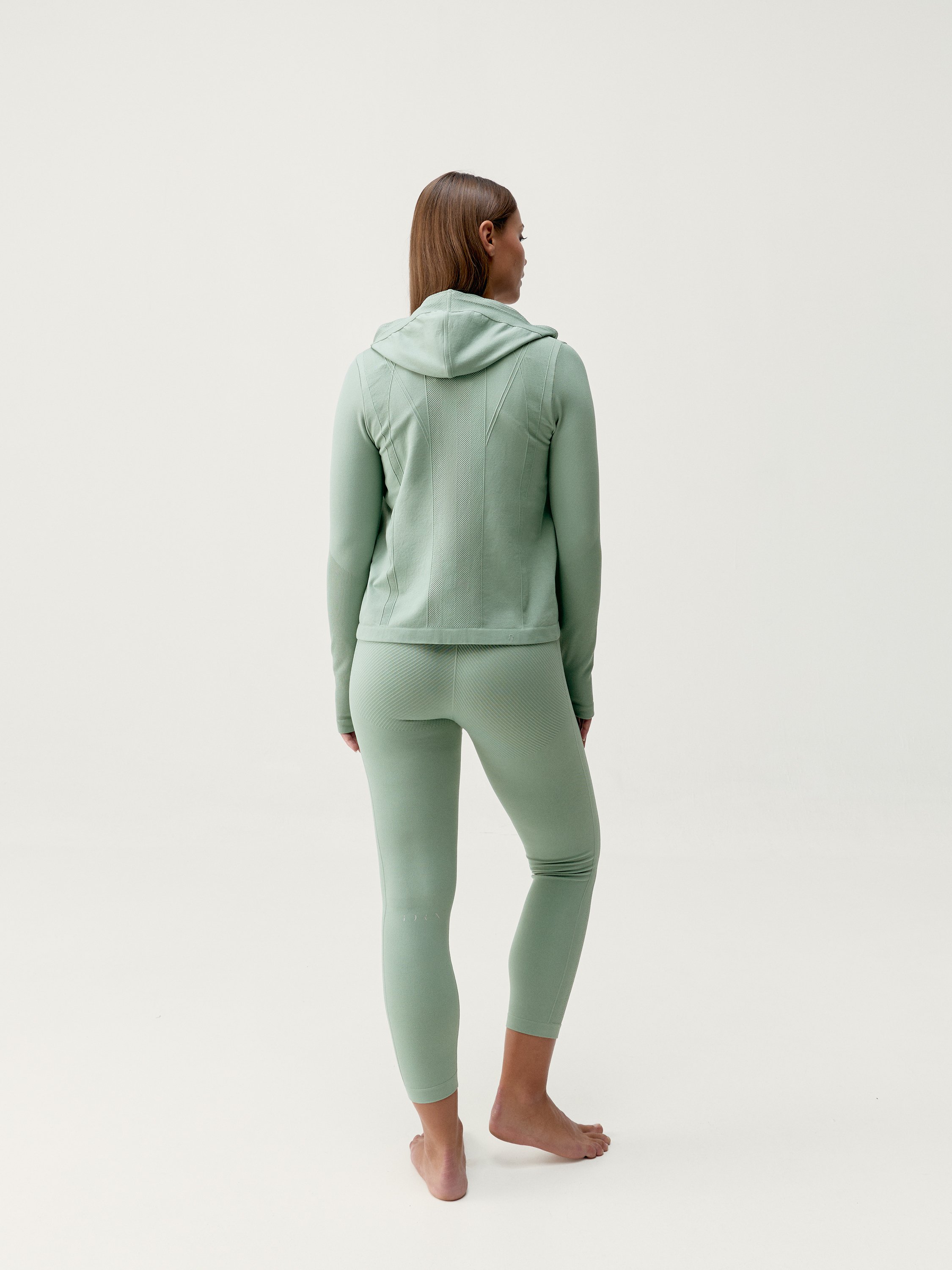 Seamless sports jacket BORN LIVING YOGA Green