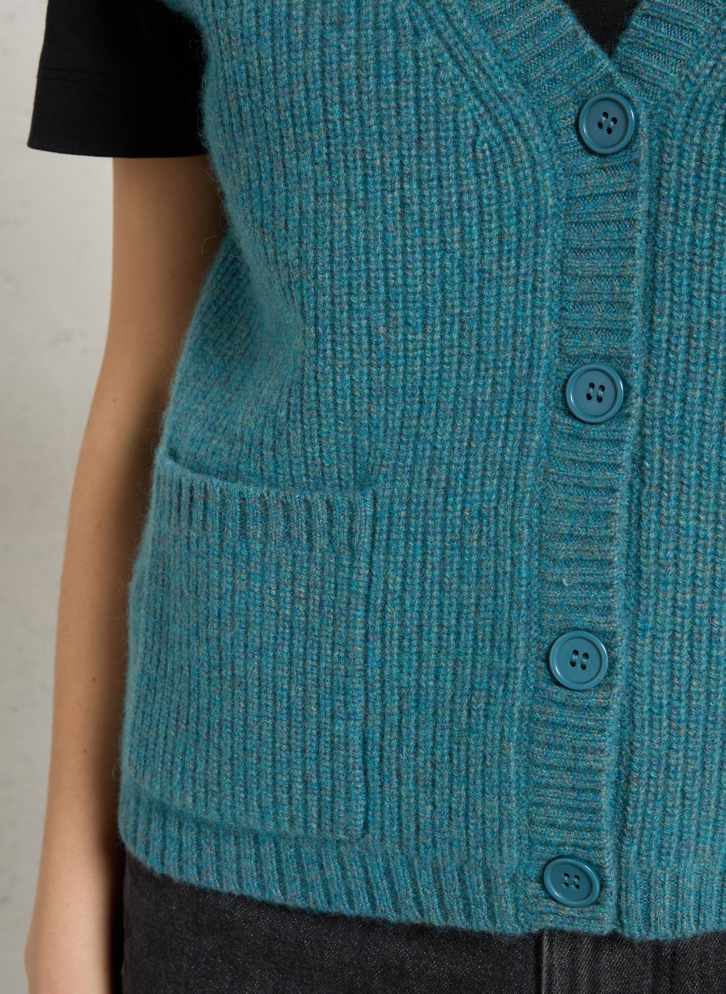 Round neck vest in wool and cashmere blend MAISON 123 Blue