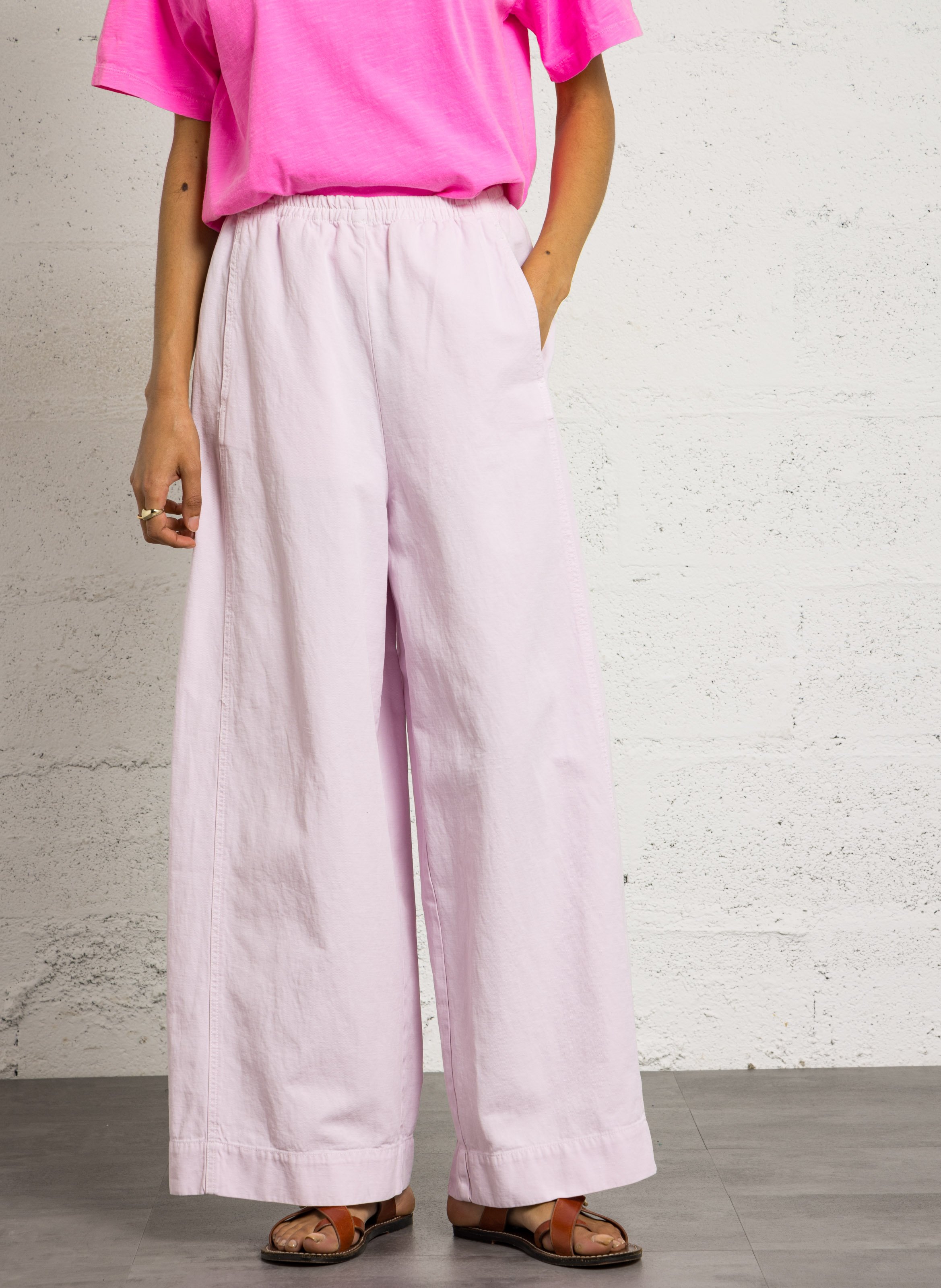 Hoch taillierte elastische Hose uni AMERICAN VINTAGE Rosa