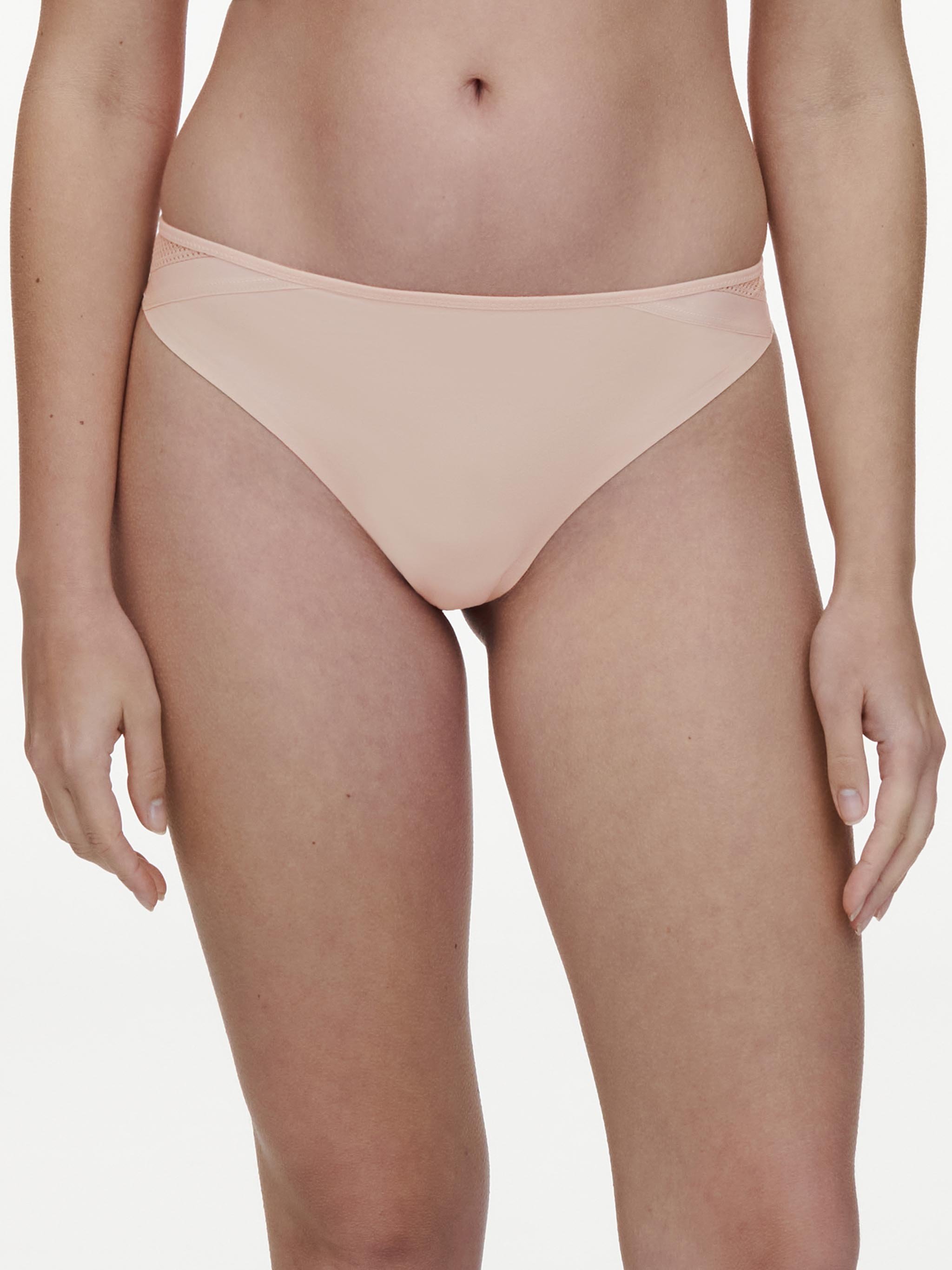 Lace tanga CHANTELLE Beige