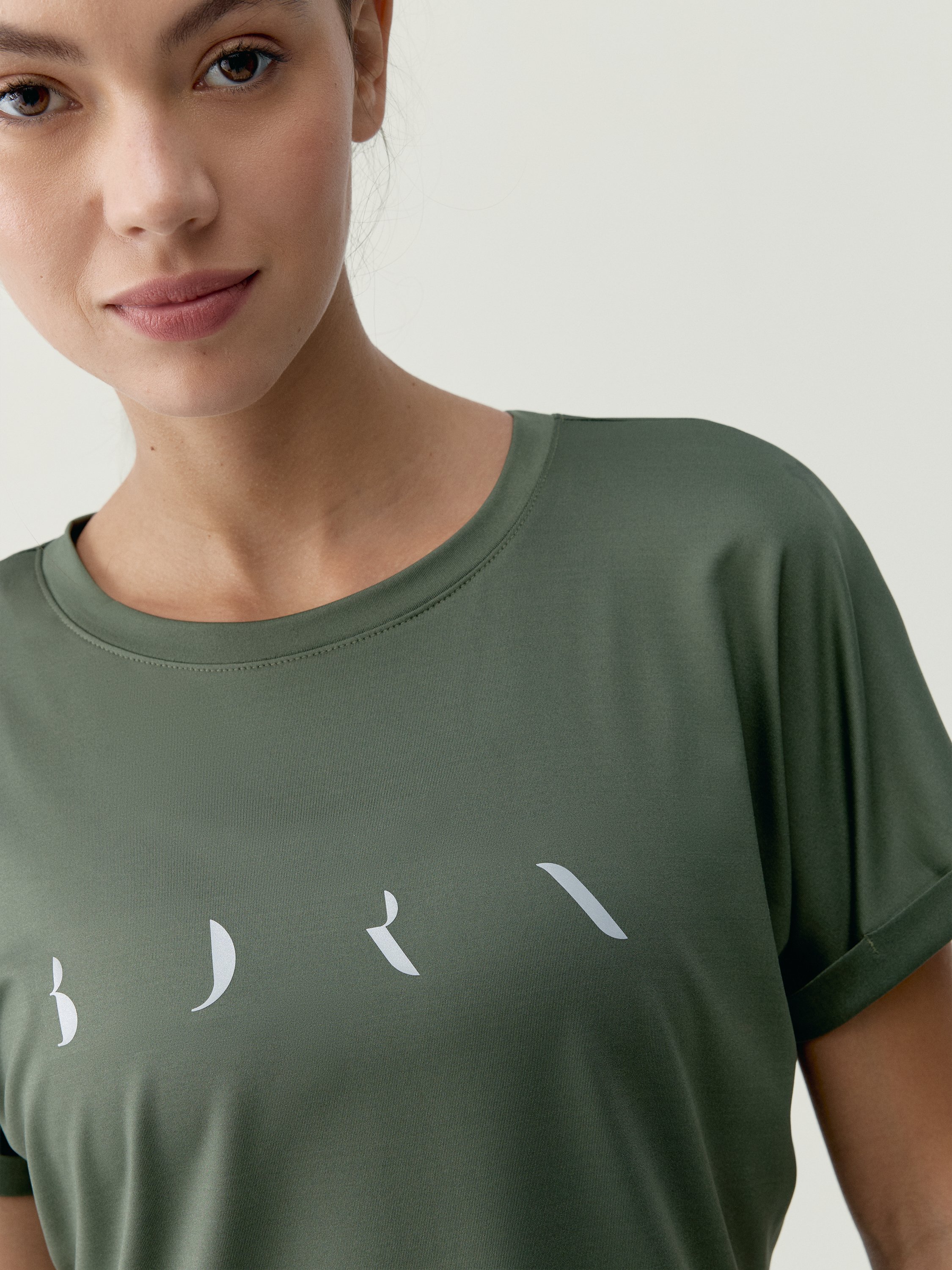 Short-sleeved azami t-shirt BORN Green