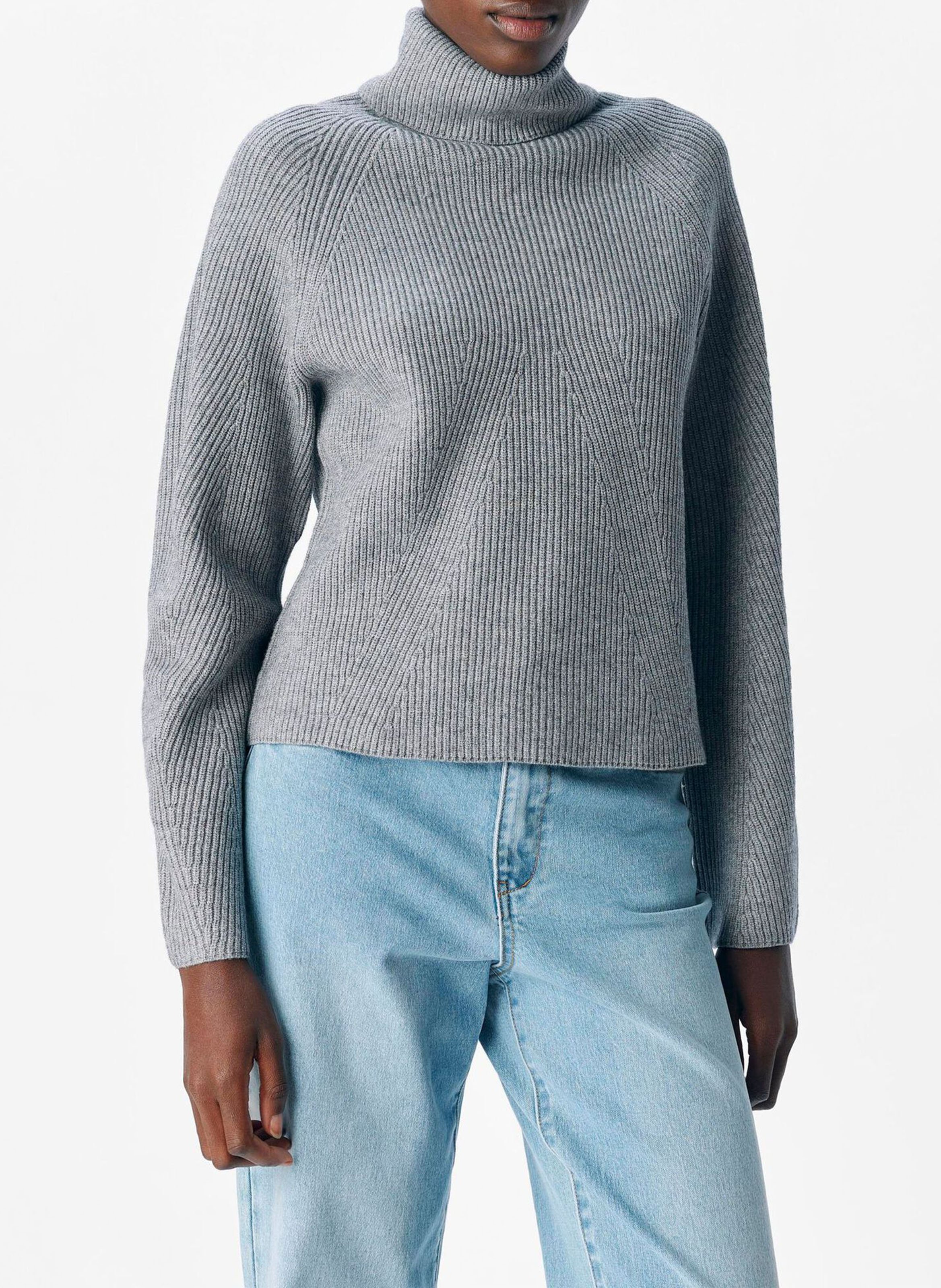 Rechte, gebreide coltrui OBJECT