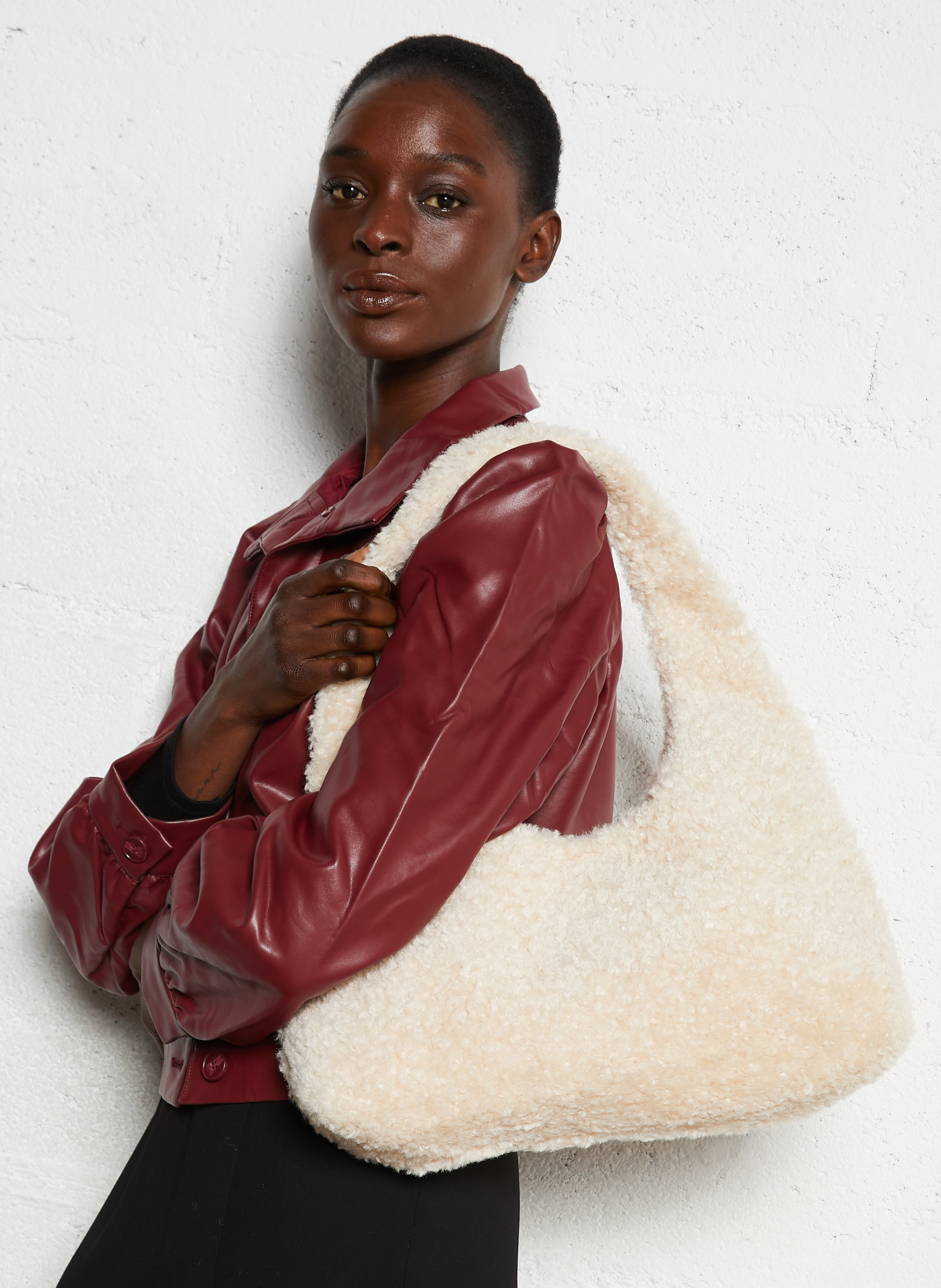 Faux fur shoulder hobo bag AU PRINTEMPS PARIS Beige