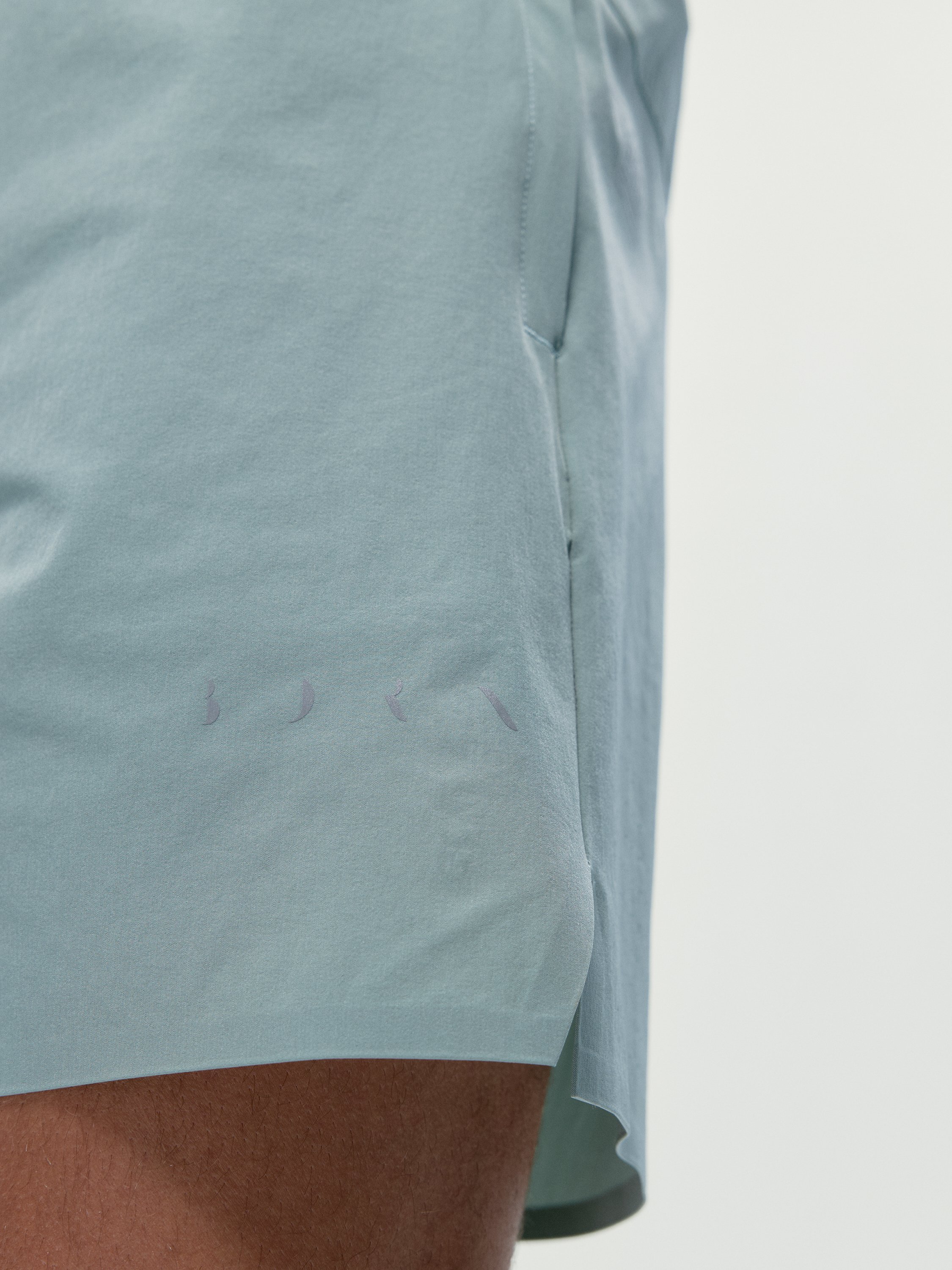 Short men's sports training BORN Green