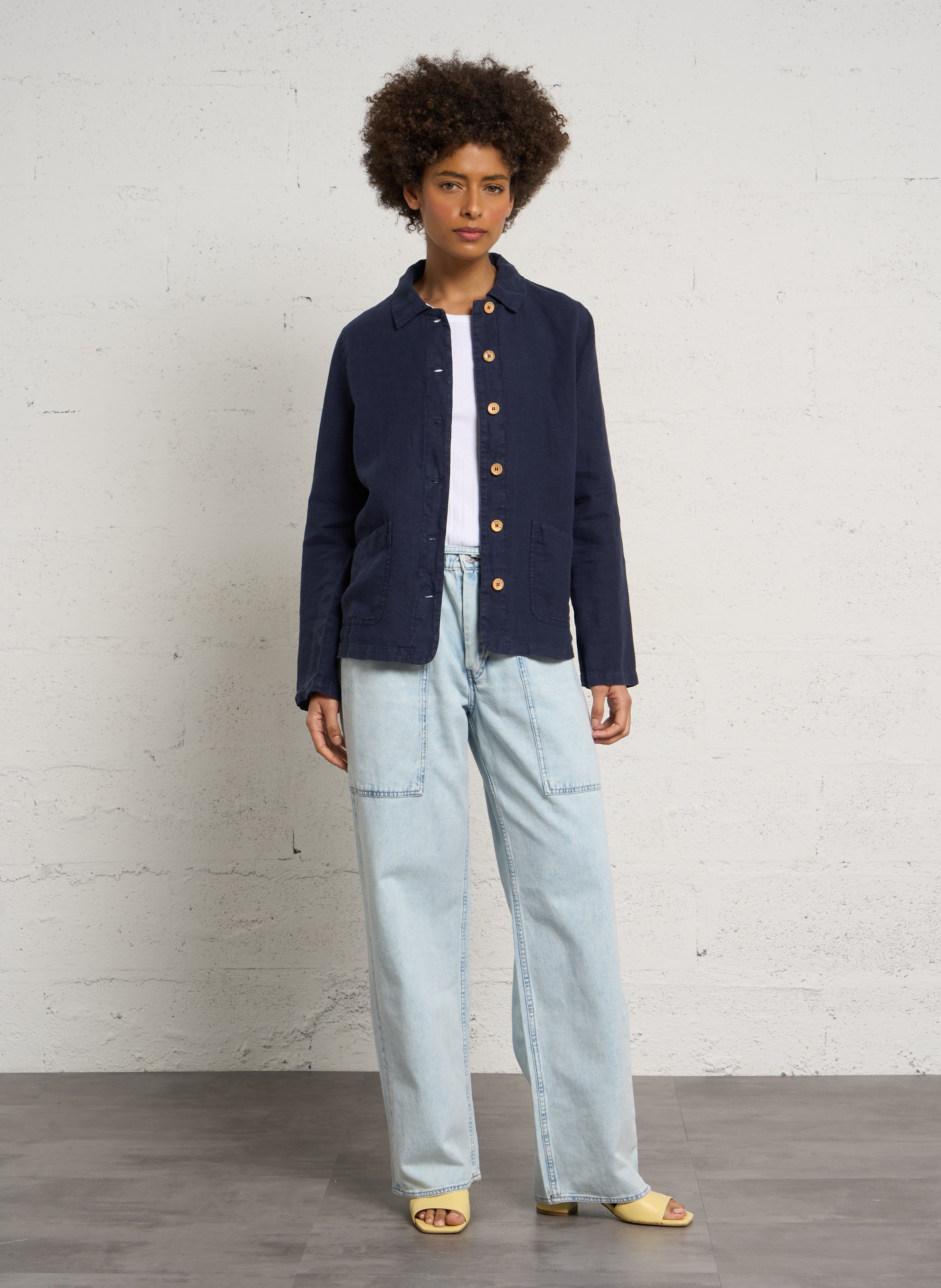 Sandalen aus Glanzleder mit Absatz - Look 10