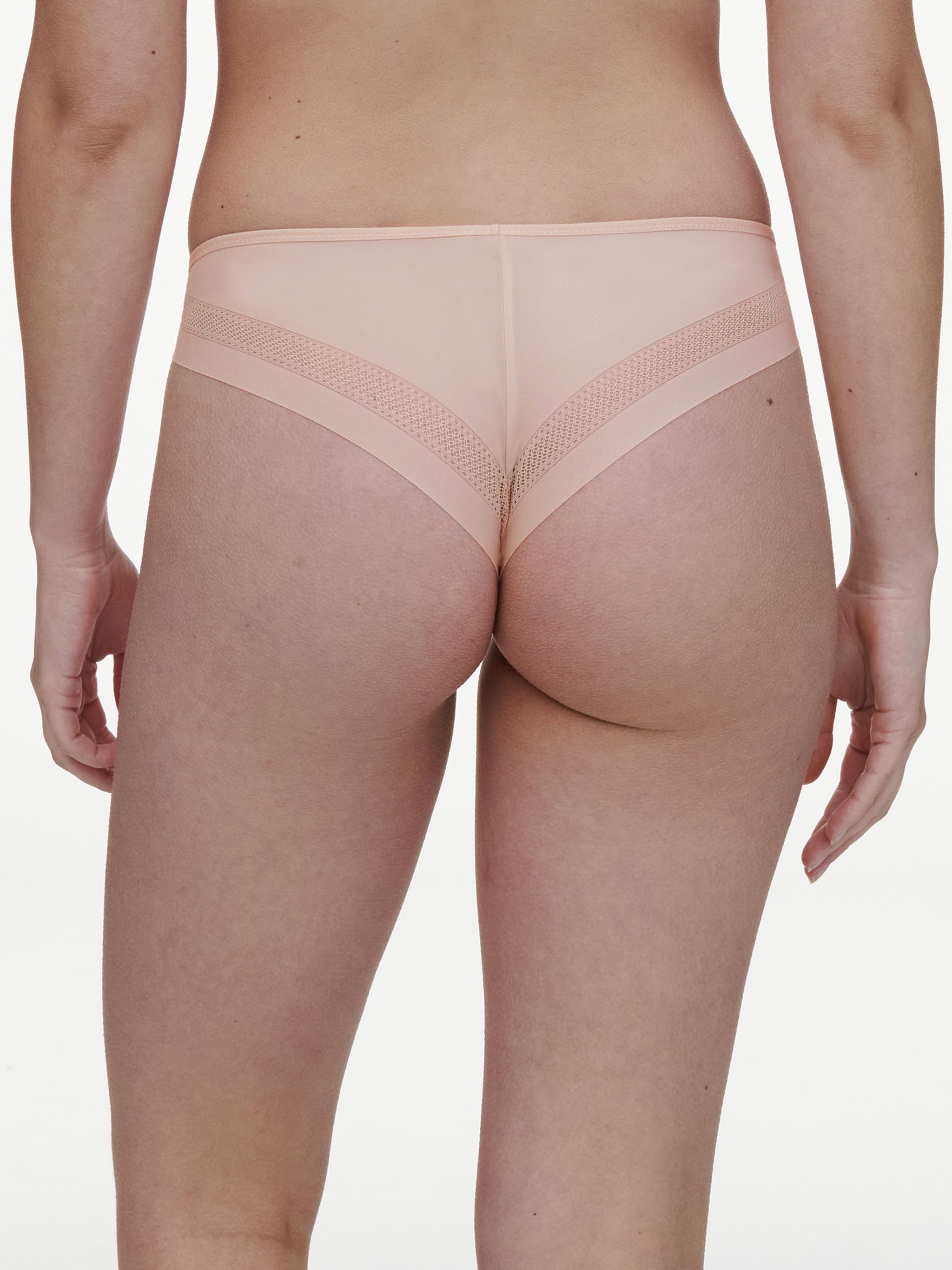 Lace tanga CHANTELLE Beige