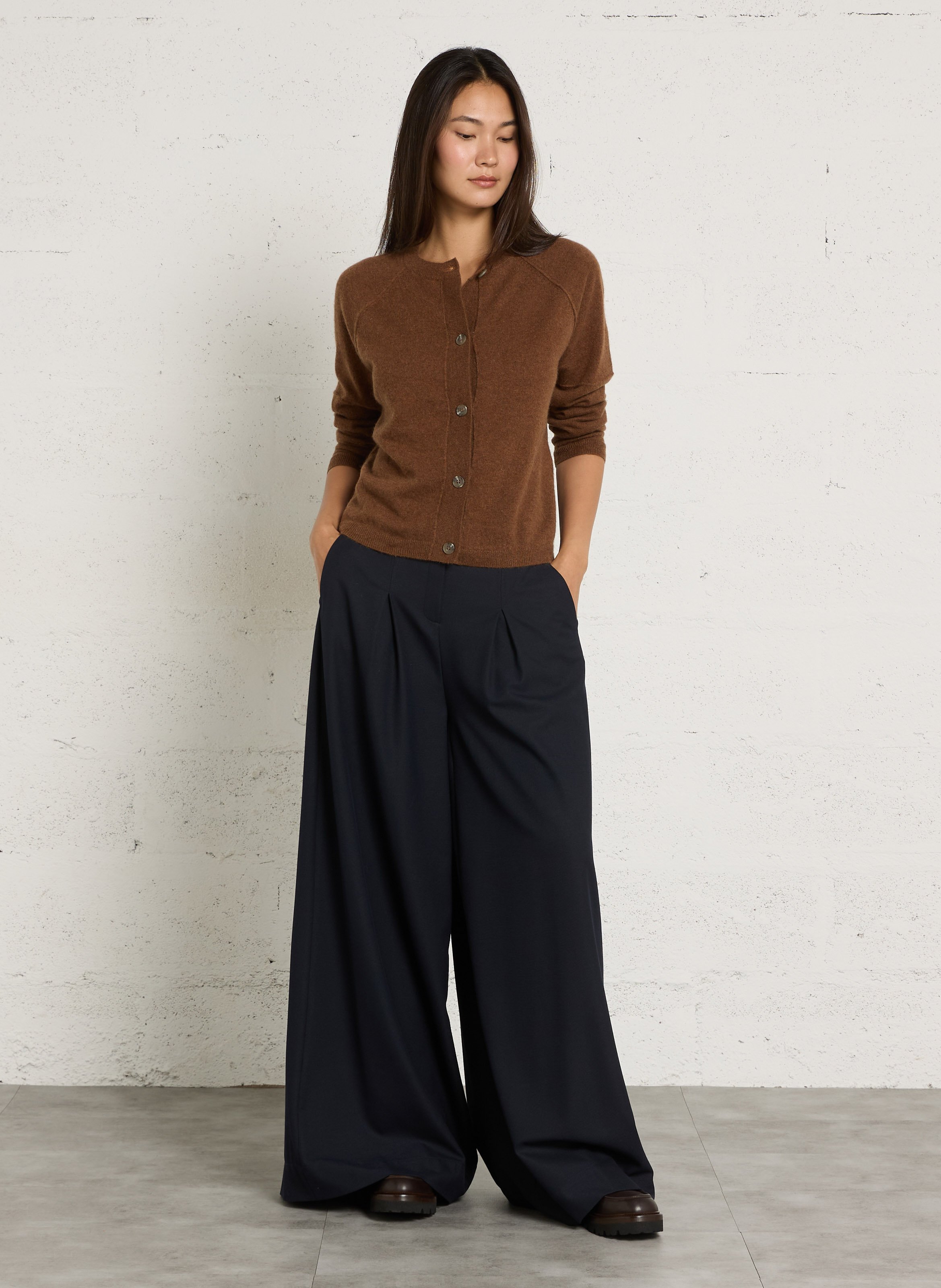 Gilet droit col rond en cachemire MAISON 123 Marron