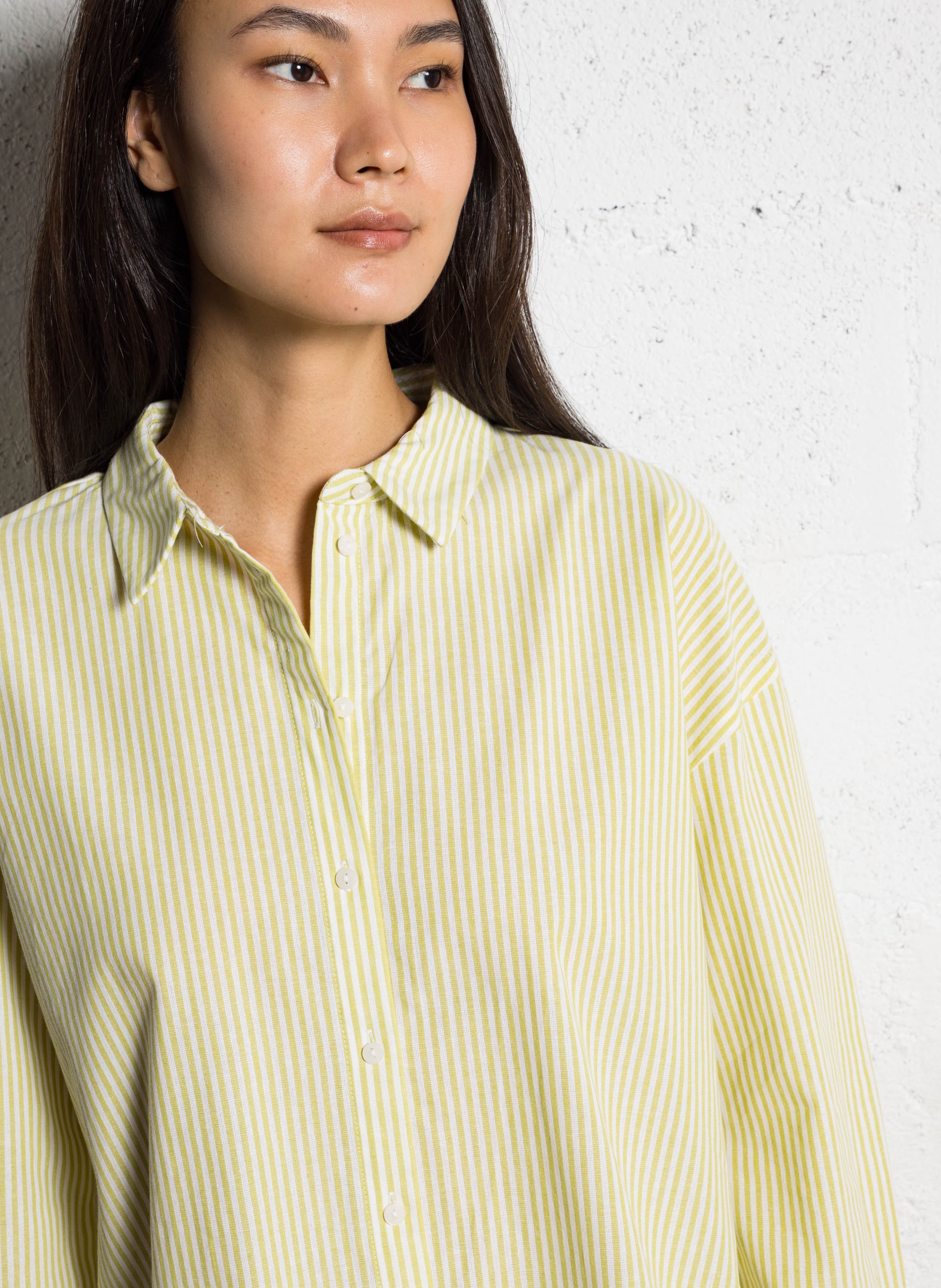 Gerade geschnittenes Hemd mit klassischem Streifenmuster aus Bio-Baumwolle VILA Beige