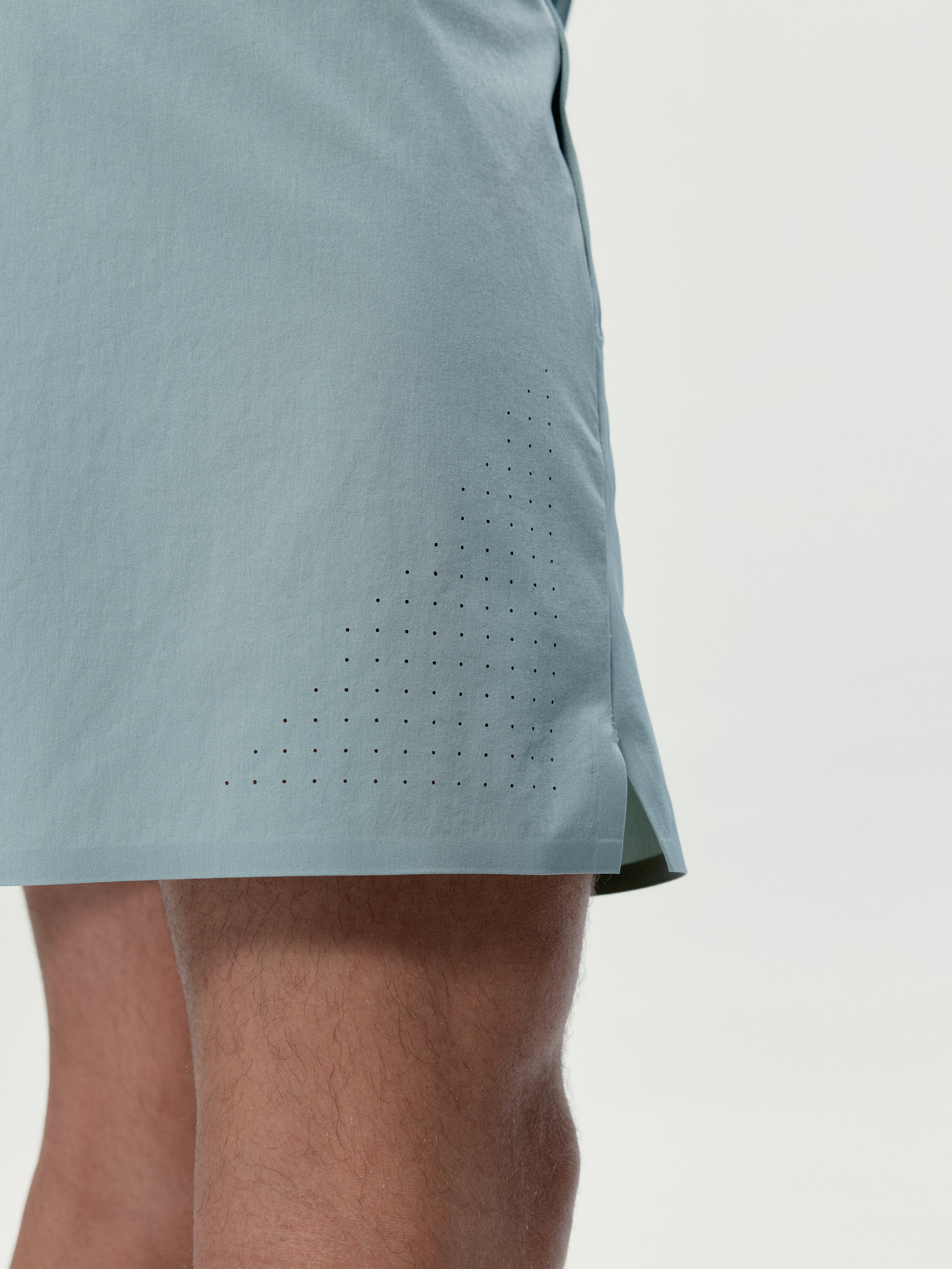 Short men's sports training BORN Green