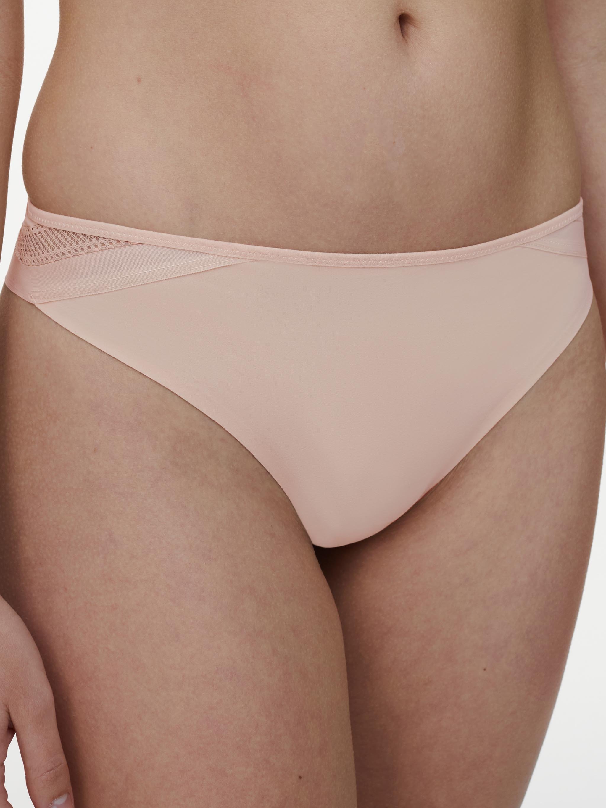 Lace tanga CHANTELLE Beige