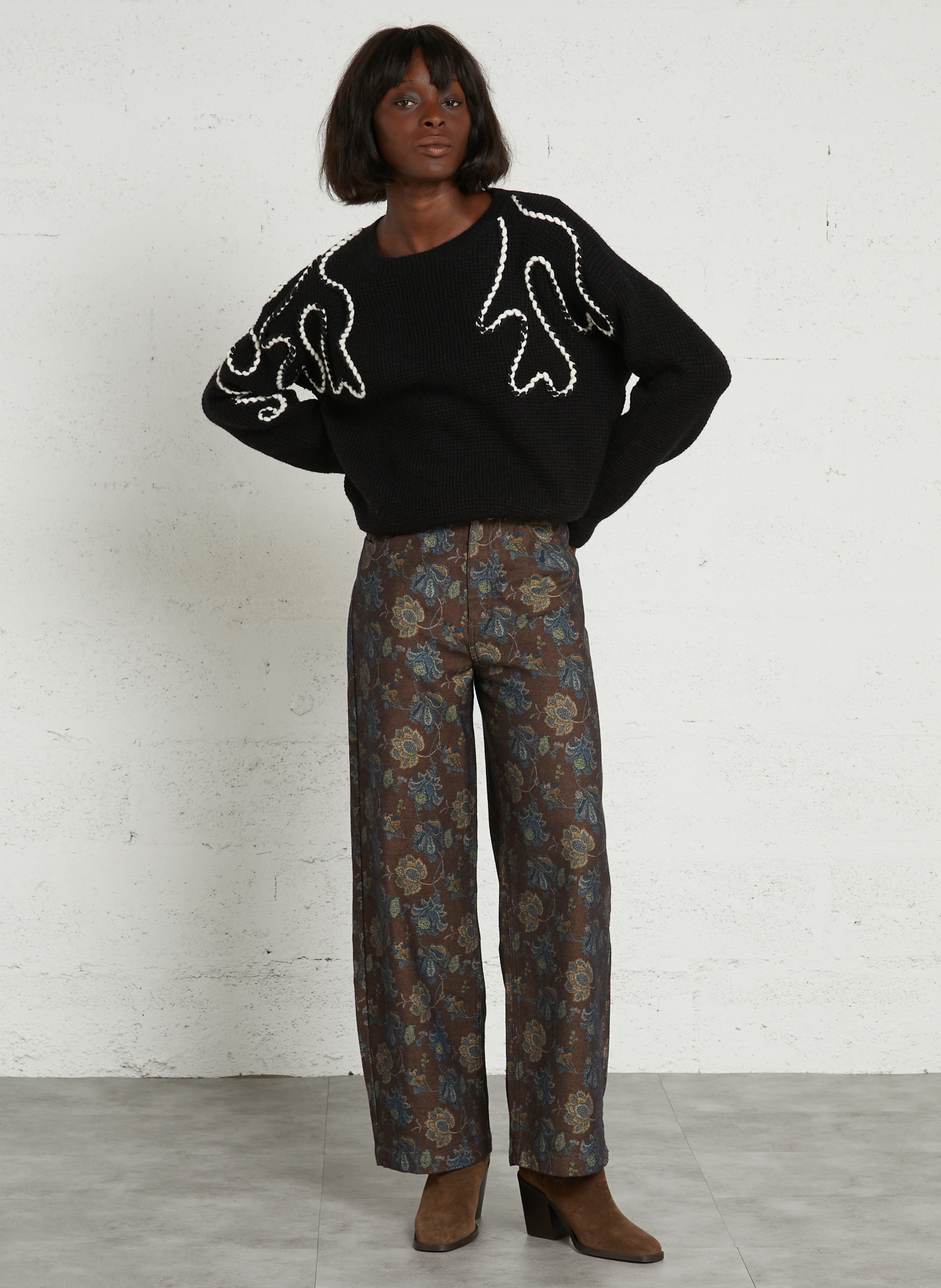 Weiter Pullover mit Rundhalsausschnitt THE KORNER Schwarz