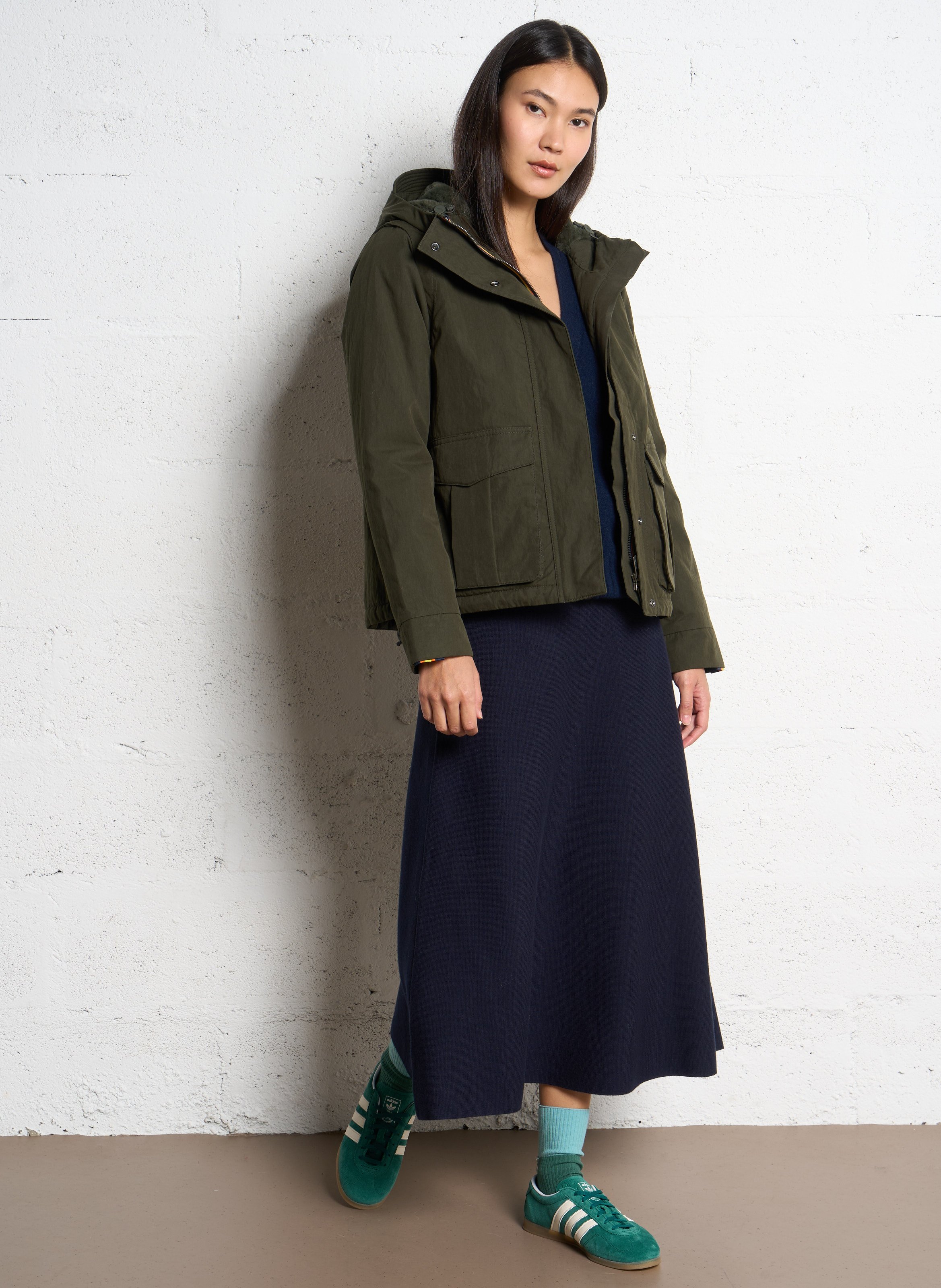 Gerade geschnittener Parka in einfarbig mit Stehkragen und Kapuze K-WAY Grun