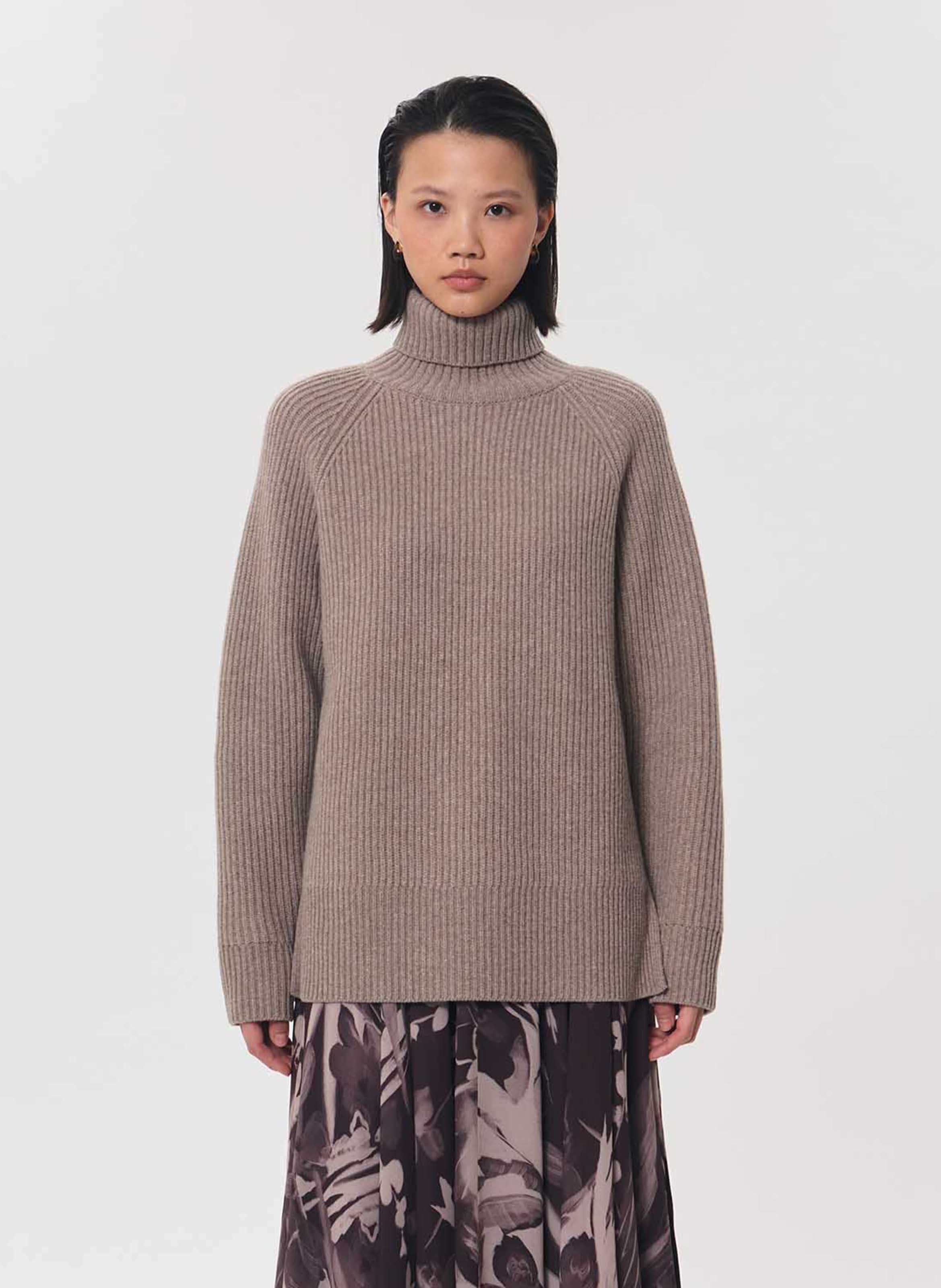 Weiter Rollkragenpullover aus Wollmix TARA JARMON