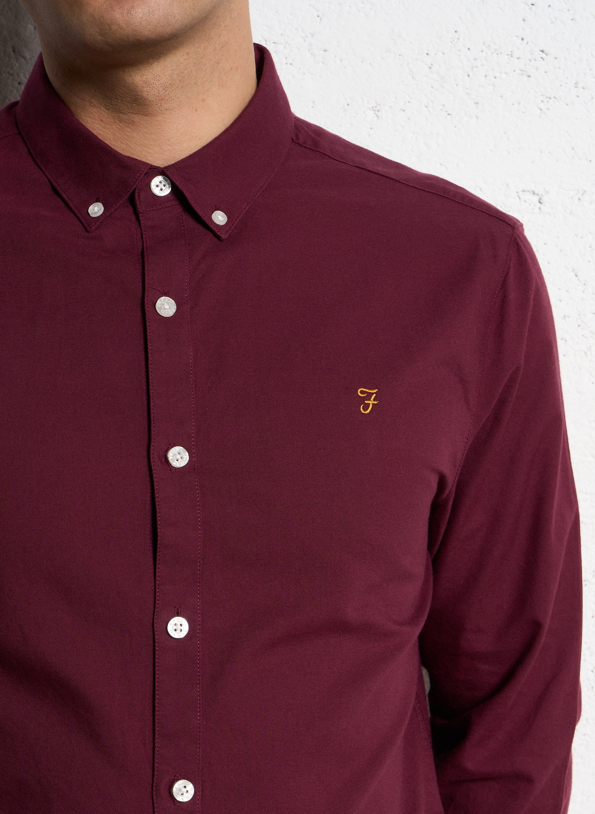 Chemise slim-fit en coton biologique FARAH Rouge