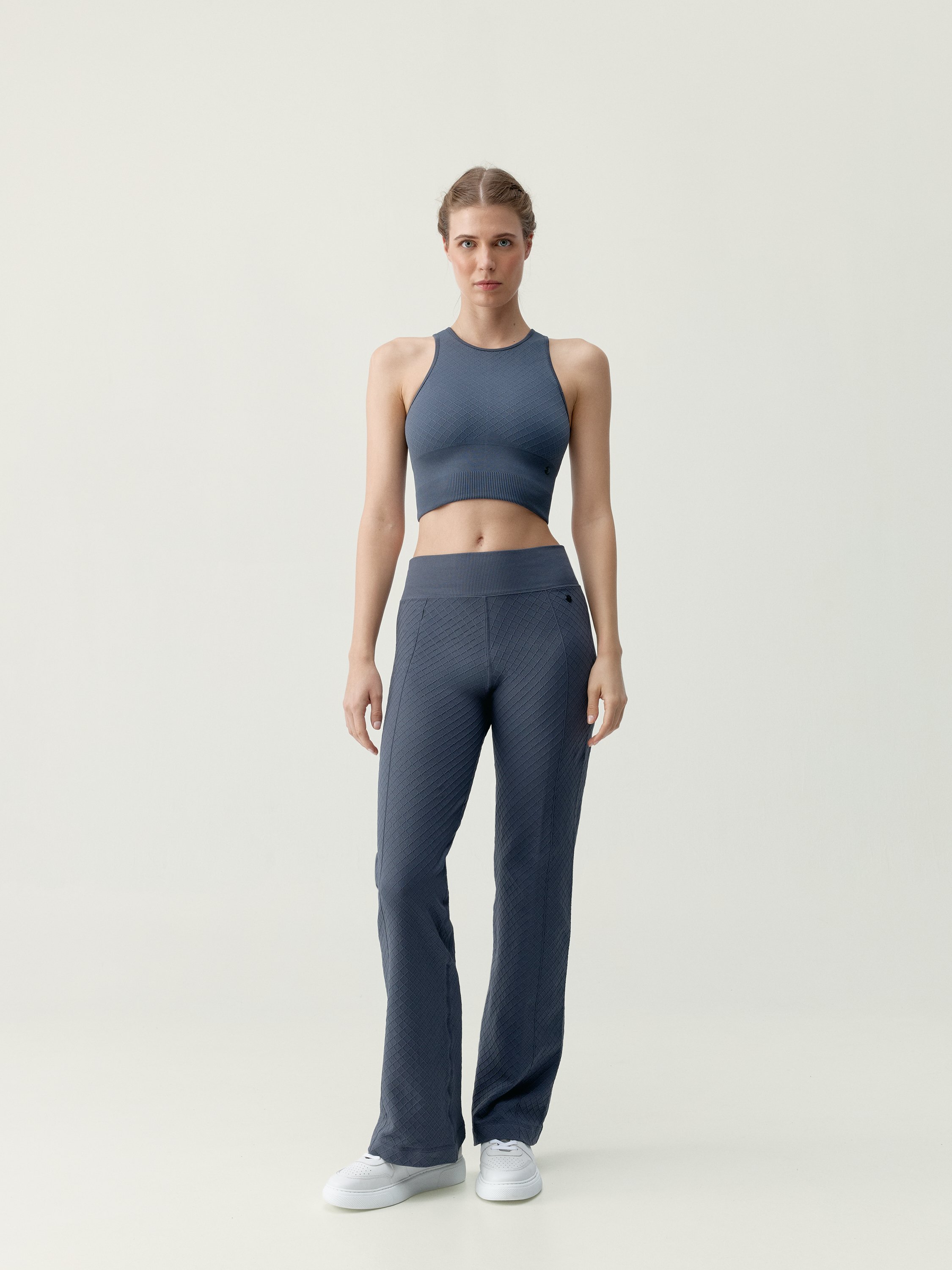 Women's sports leggings with a shaping effect BORN Blue