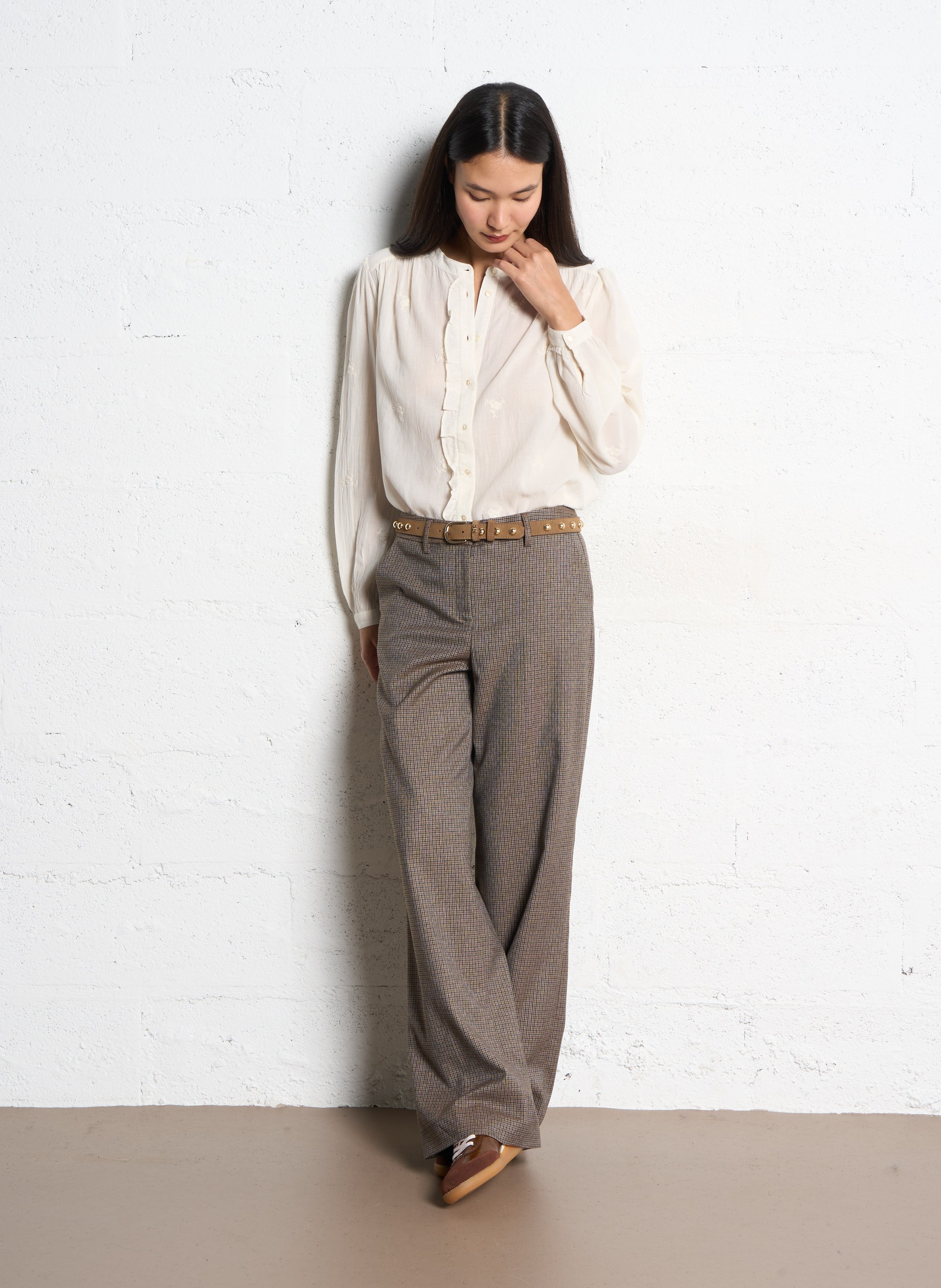 Ceinture à studs en cuir velours LE TEMPS DES CERISES Marron