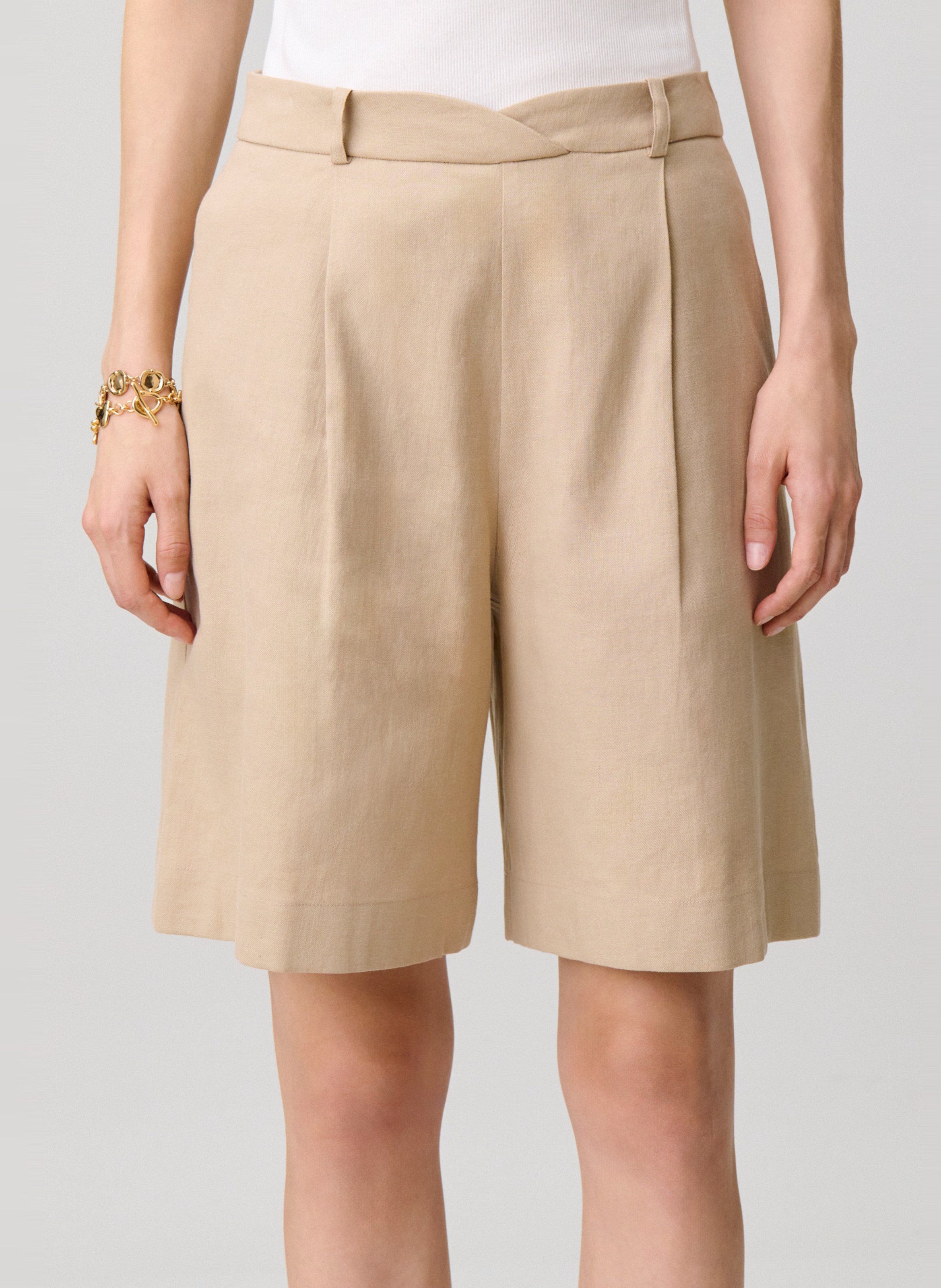 <em>Bermuda</em> recto en lino y mezcla de algodón CLAUDIE PIERLOT Beige