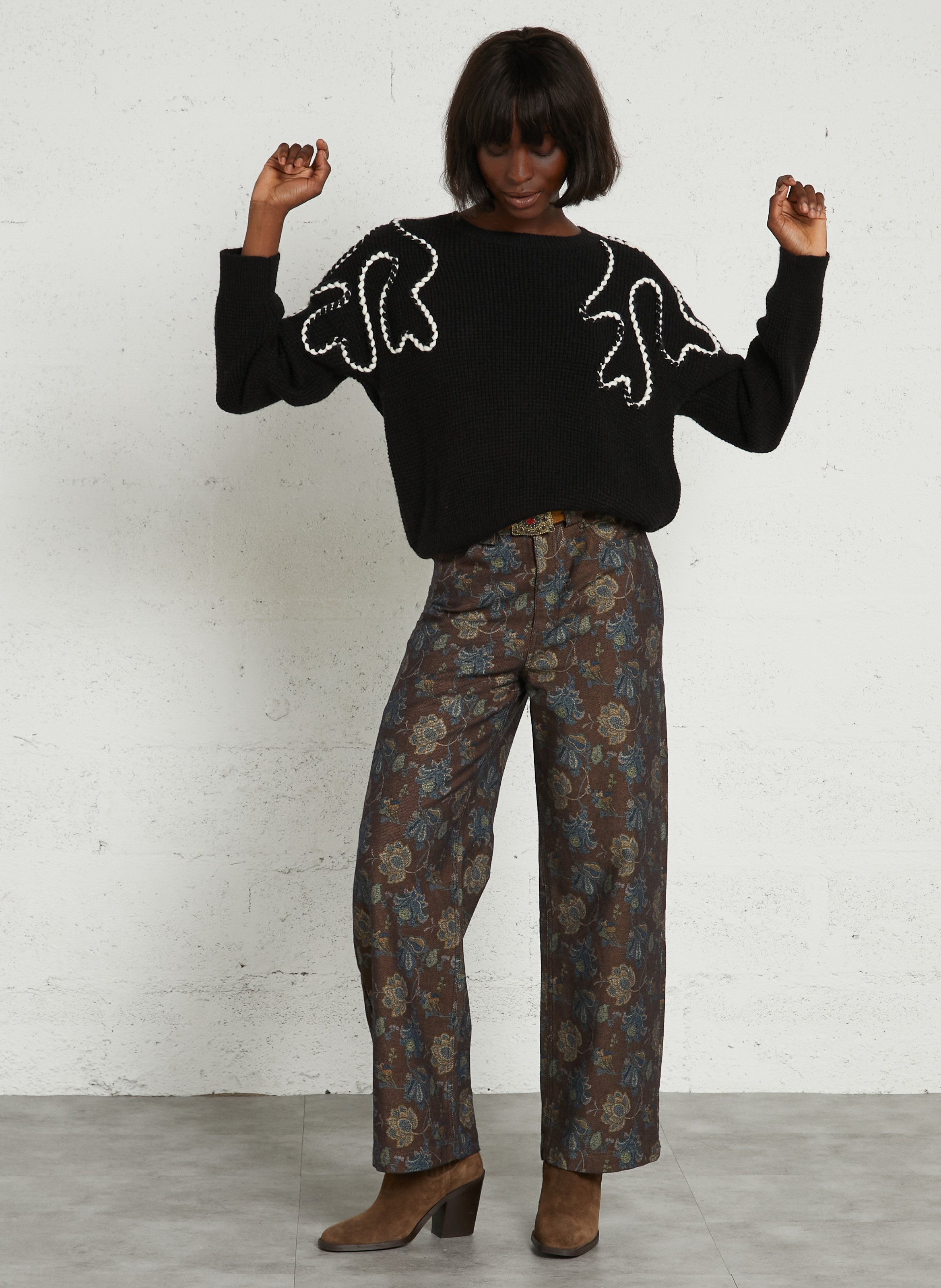 Weiter Pullover mit Rundhalsausschnitt THE KORNER Schwarz
