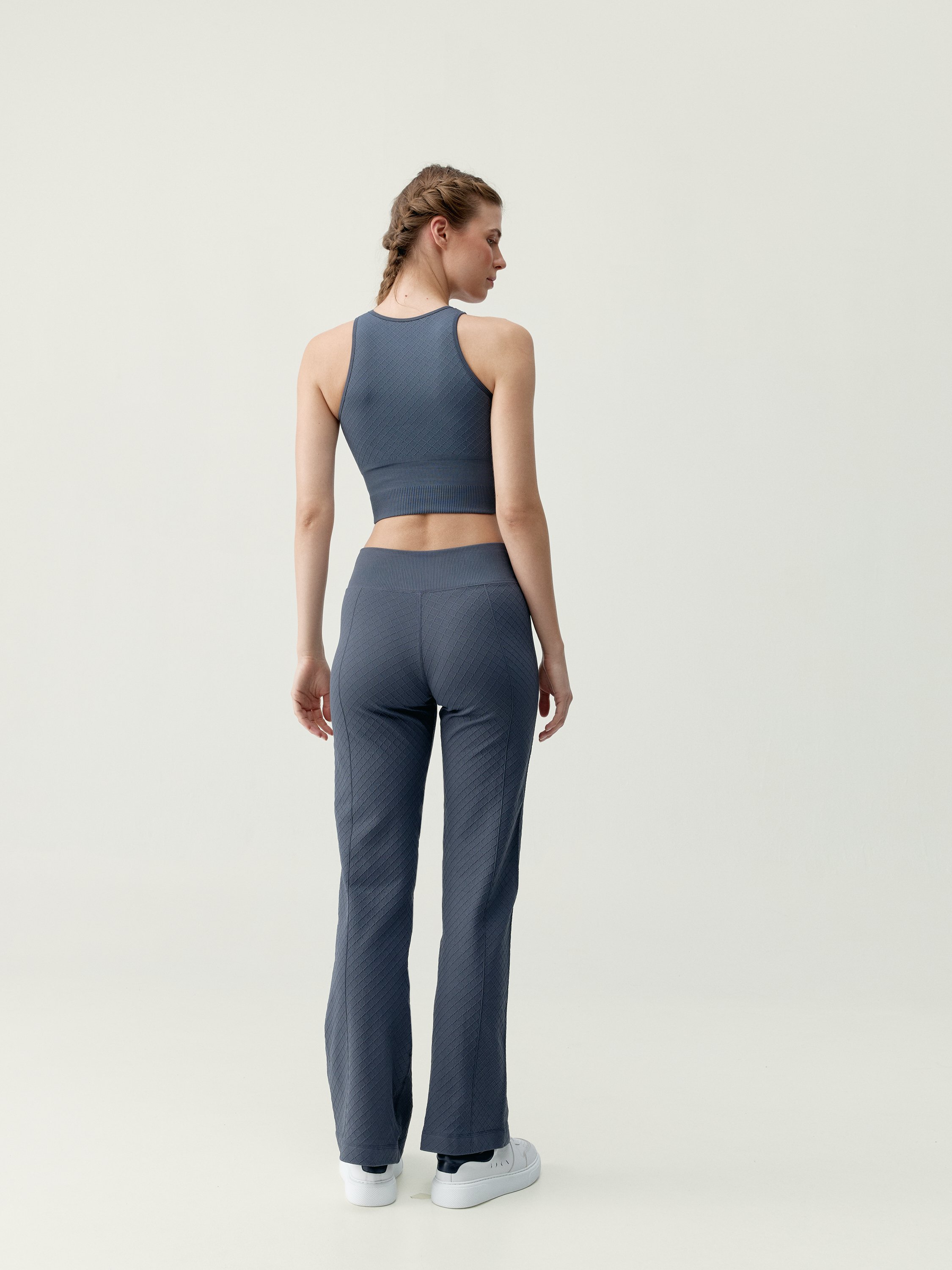 Women's sports leggings with a shaping effect BORN Blue