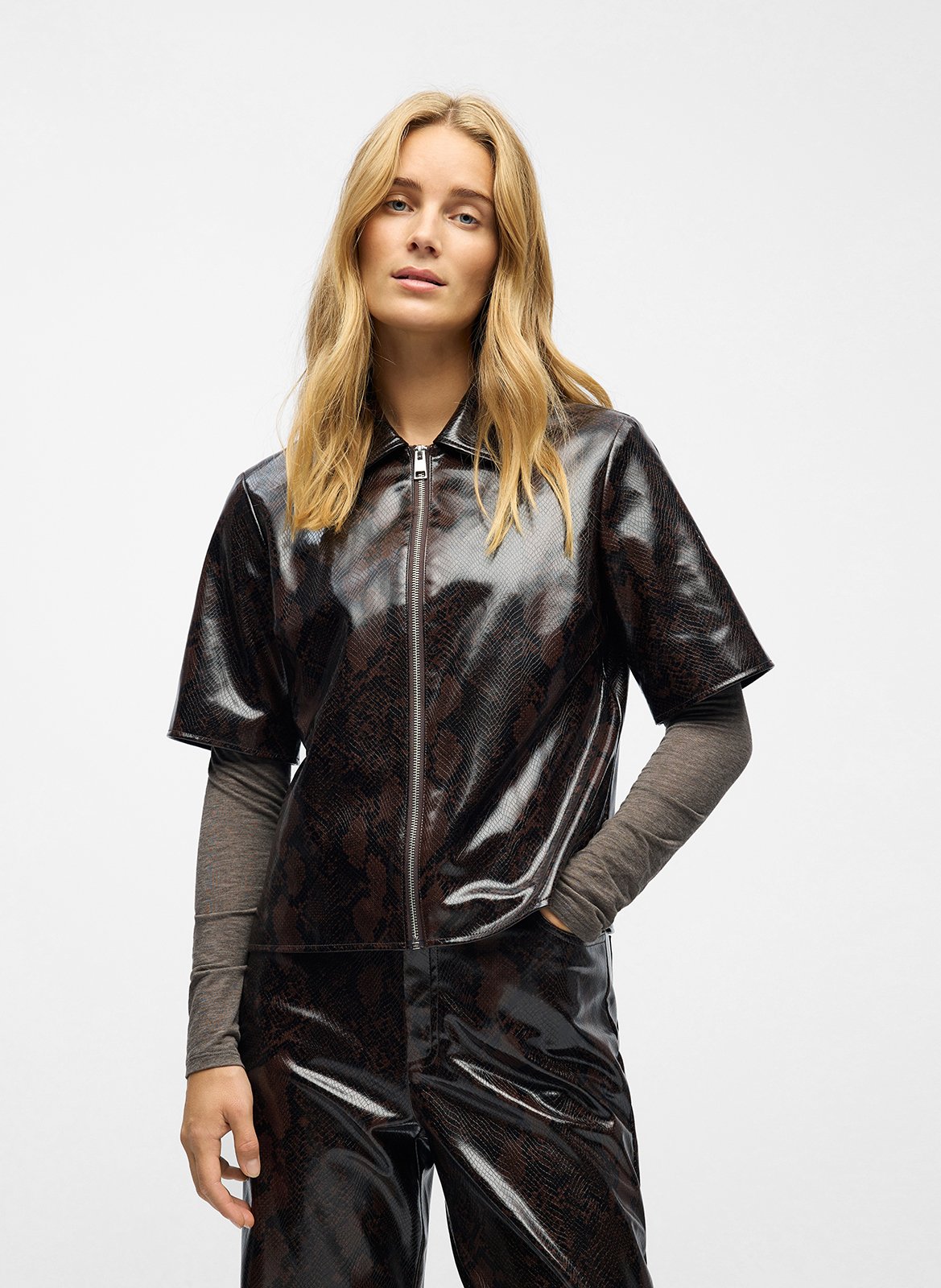 Classic collar top with python skin effect OBJECT Brown