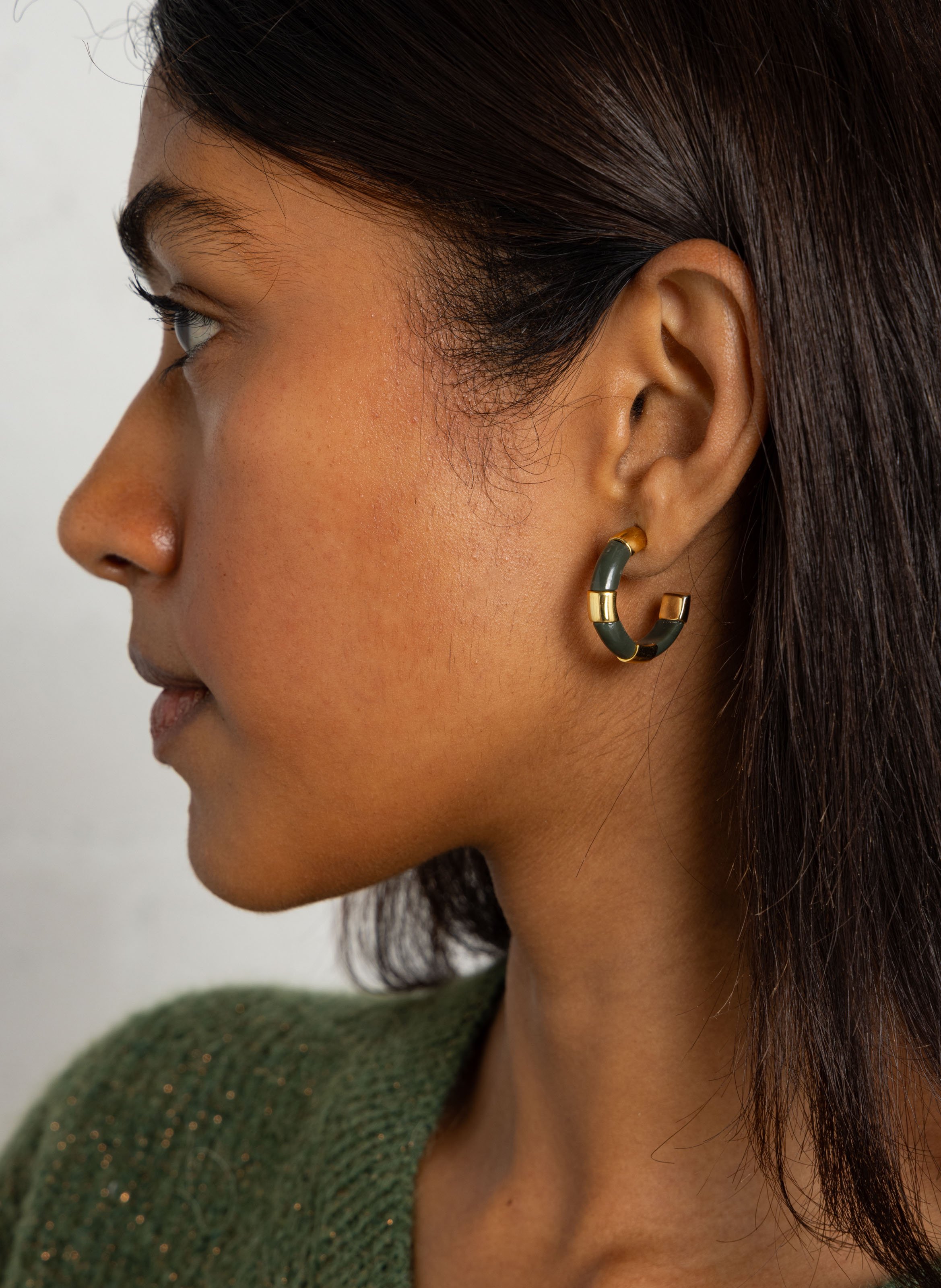 Open hoop earrings FEEKA Green