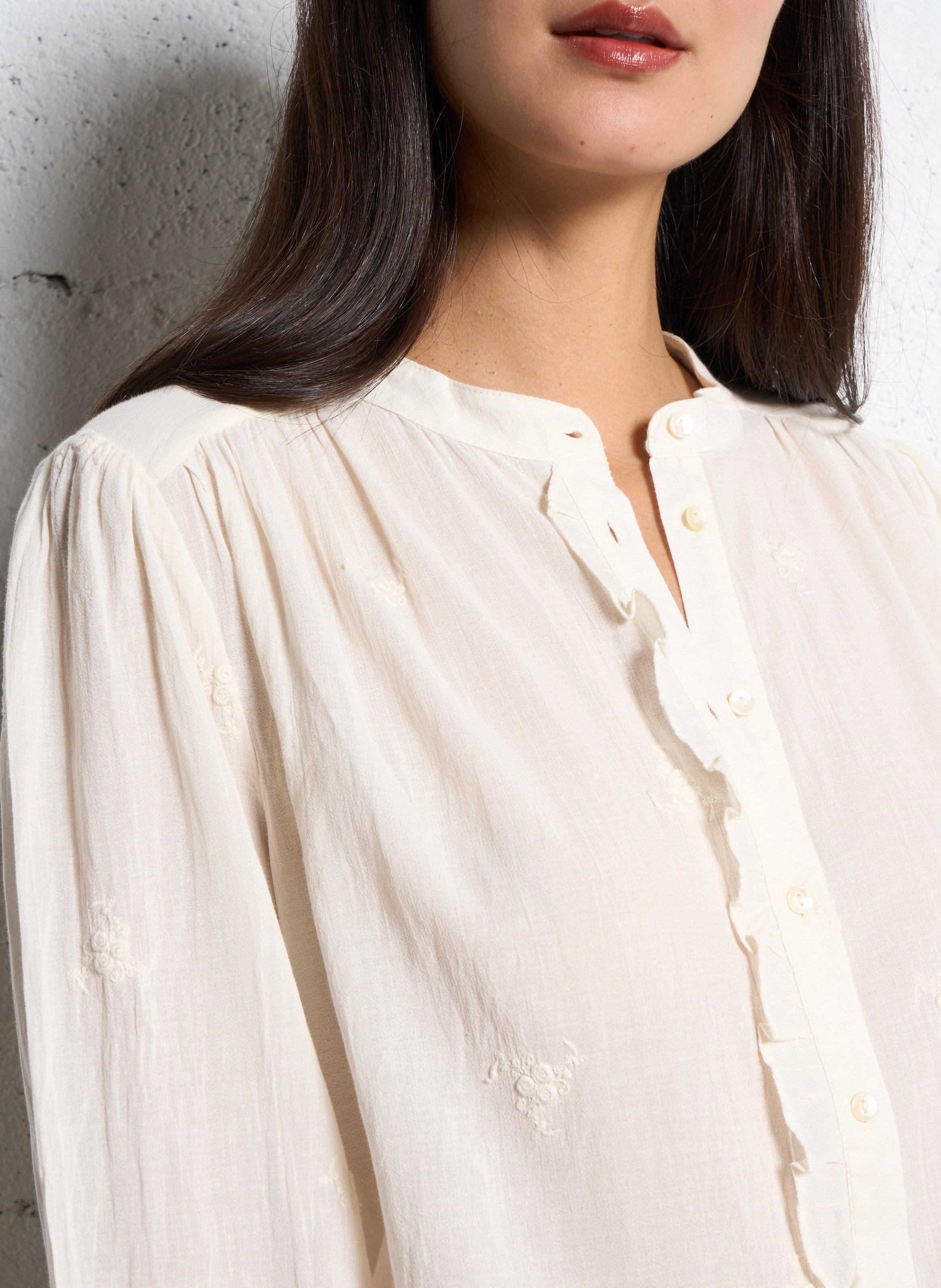 Chemise col rond en coton mélangé MAISON 123 Beige