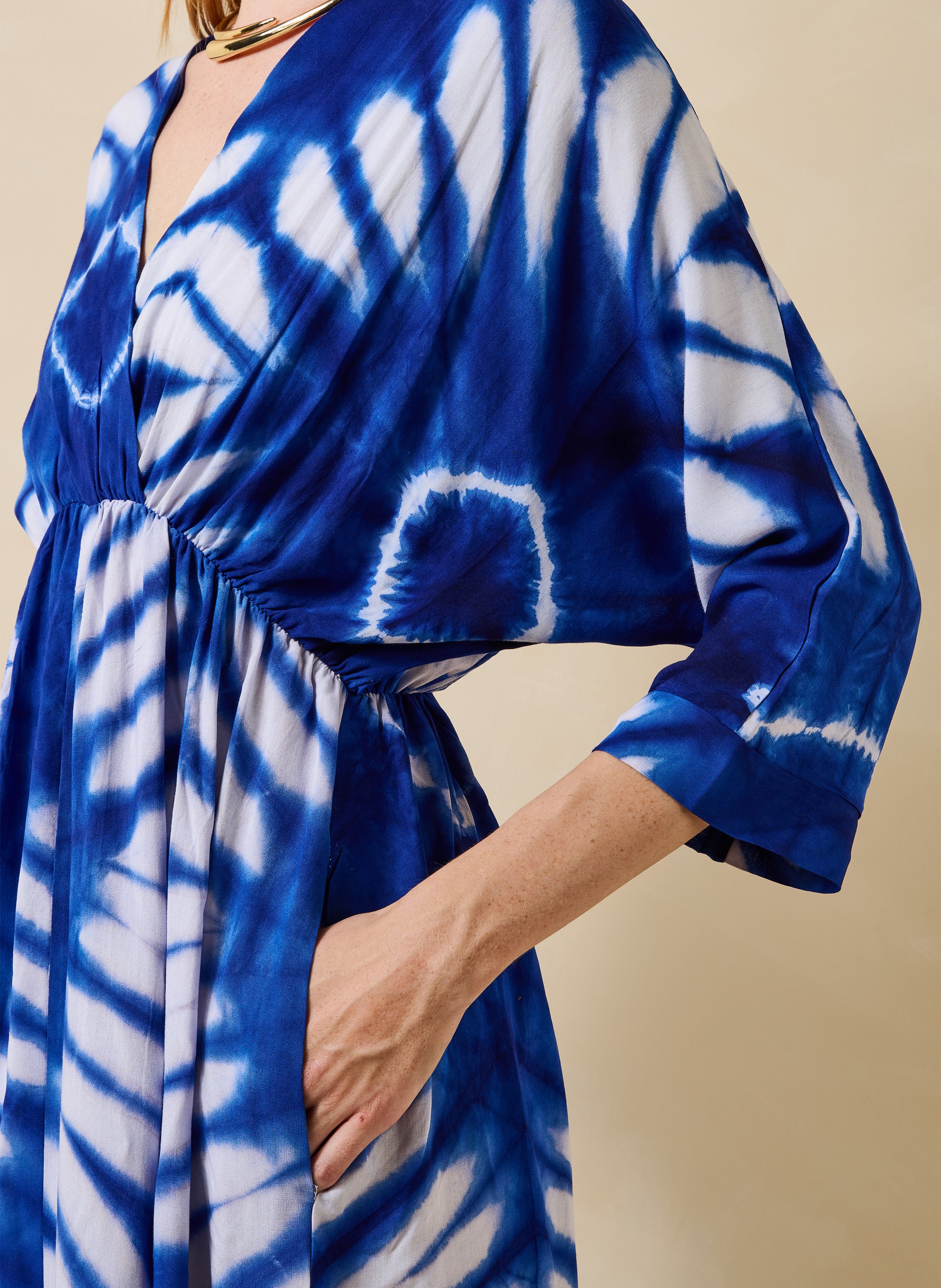 Long loose-fit printed dress LA FEE MARABOUTEE Blue
