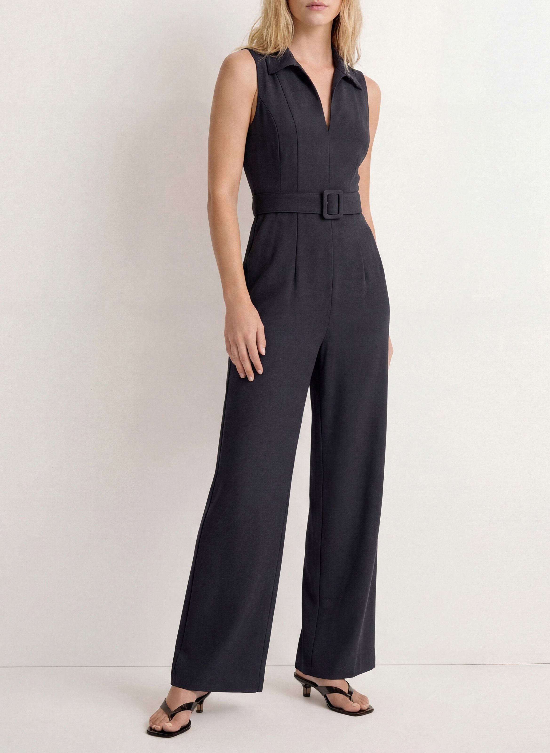 Rechte jumpsuit met V-hals KOOKAI