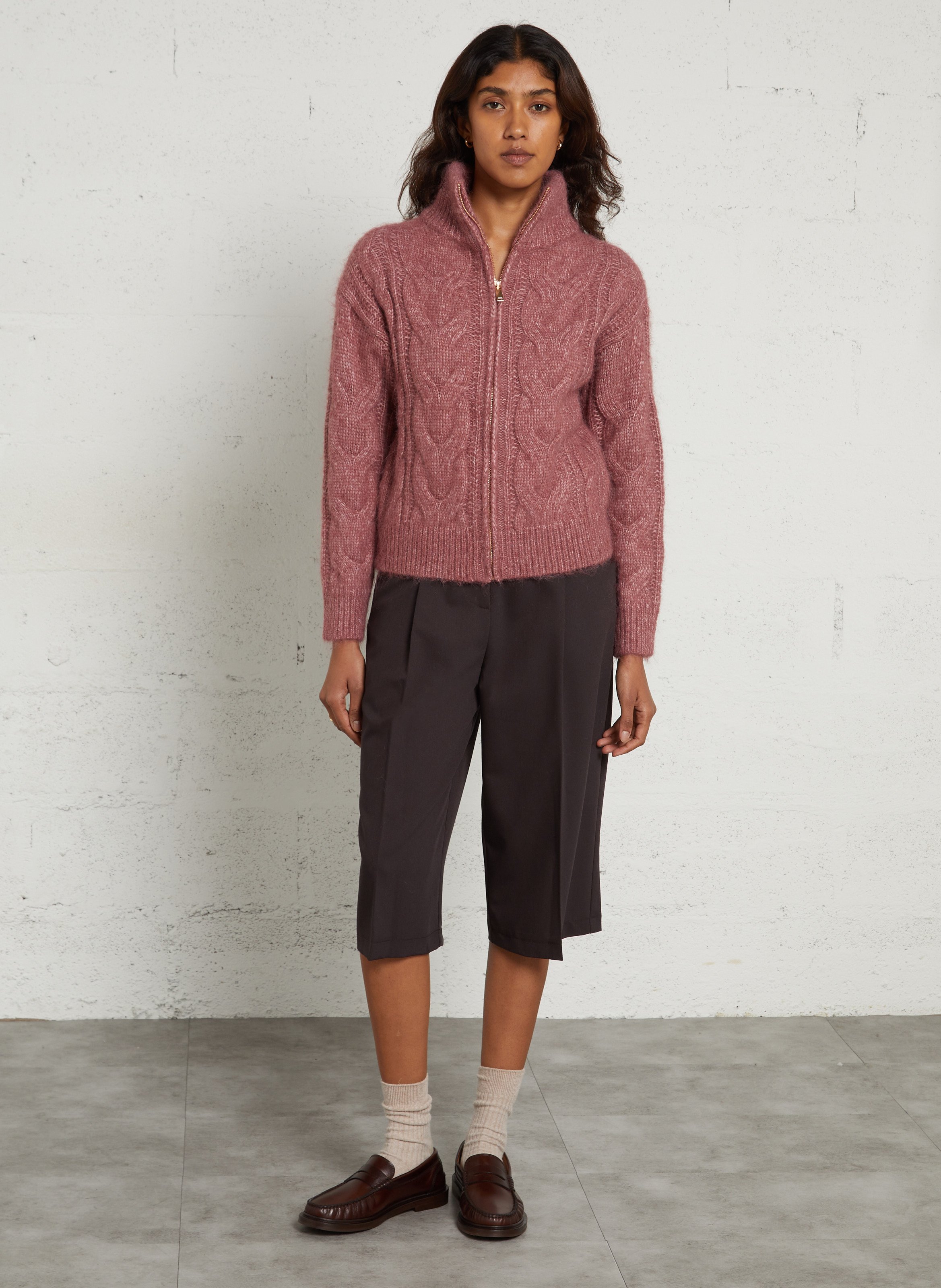 Gerade geschnittene, weite Bundfalten-Bermudashorts IMPERIAL Braun