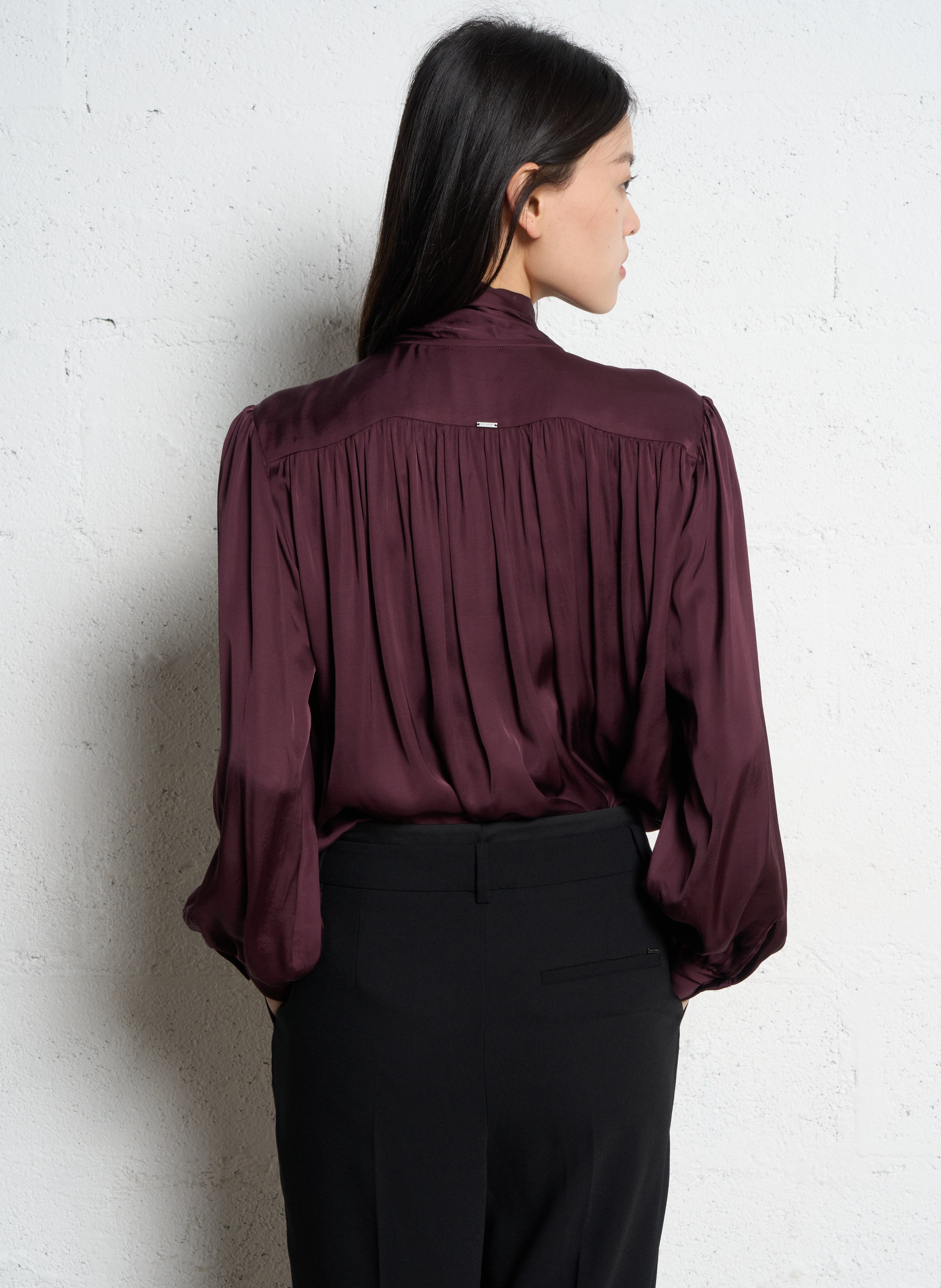 Fließende Bluse mit Band am Kragen IKKS Violett