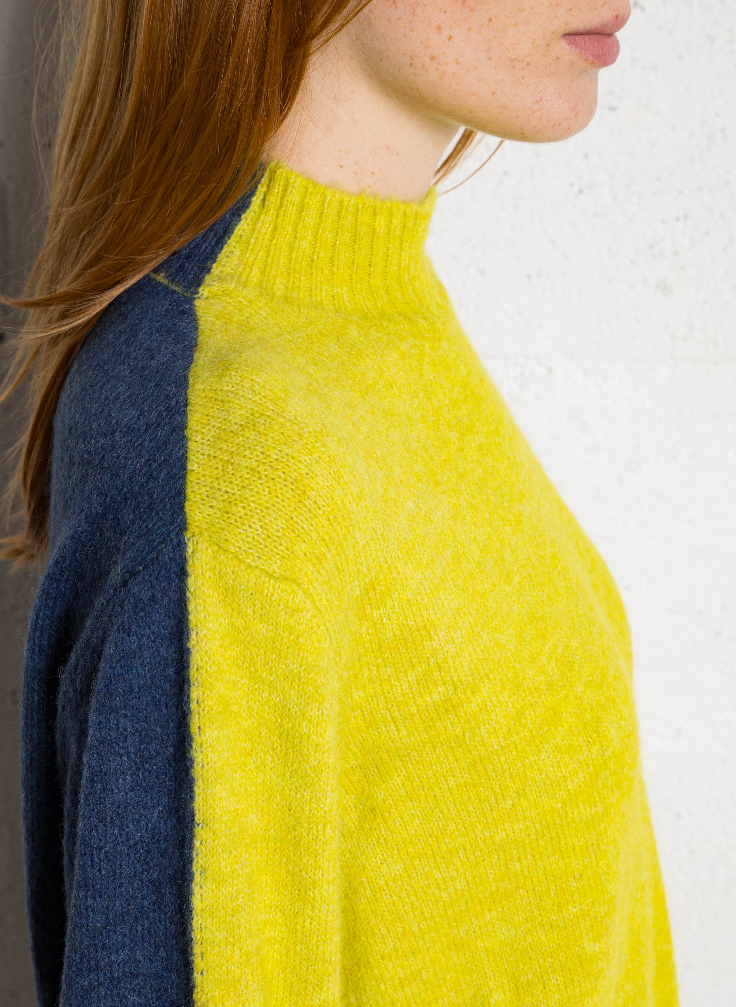 Pull oversize col montant DR BLOOM Doré